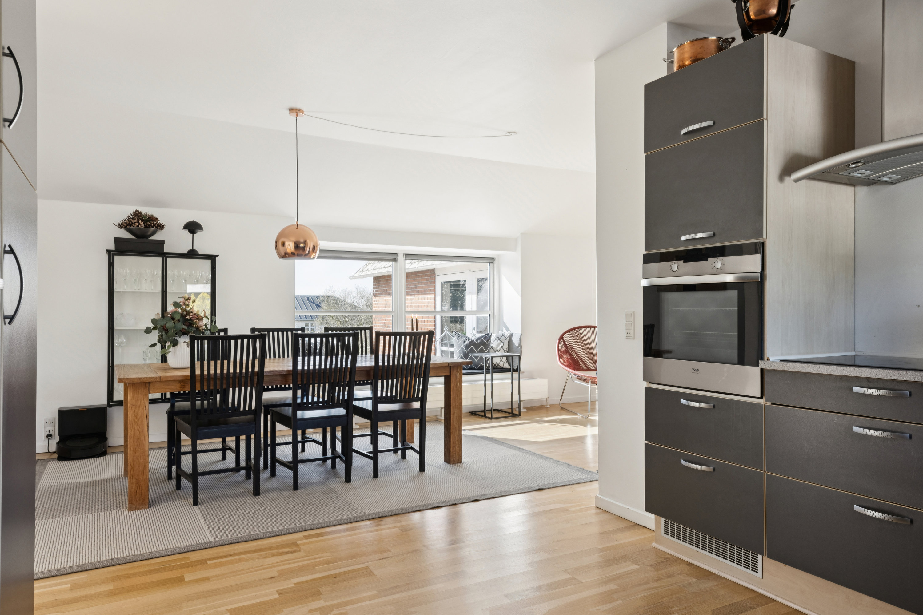 Fremhævet køkken billede i fuldskærmstilstand. Billede af Blomstervænget 9, 5610 Assens