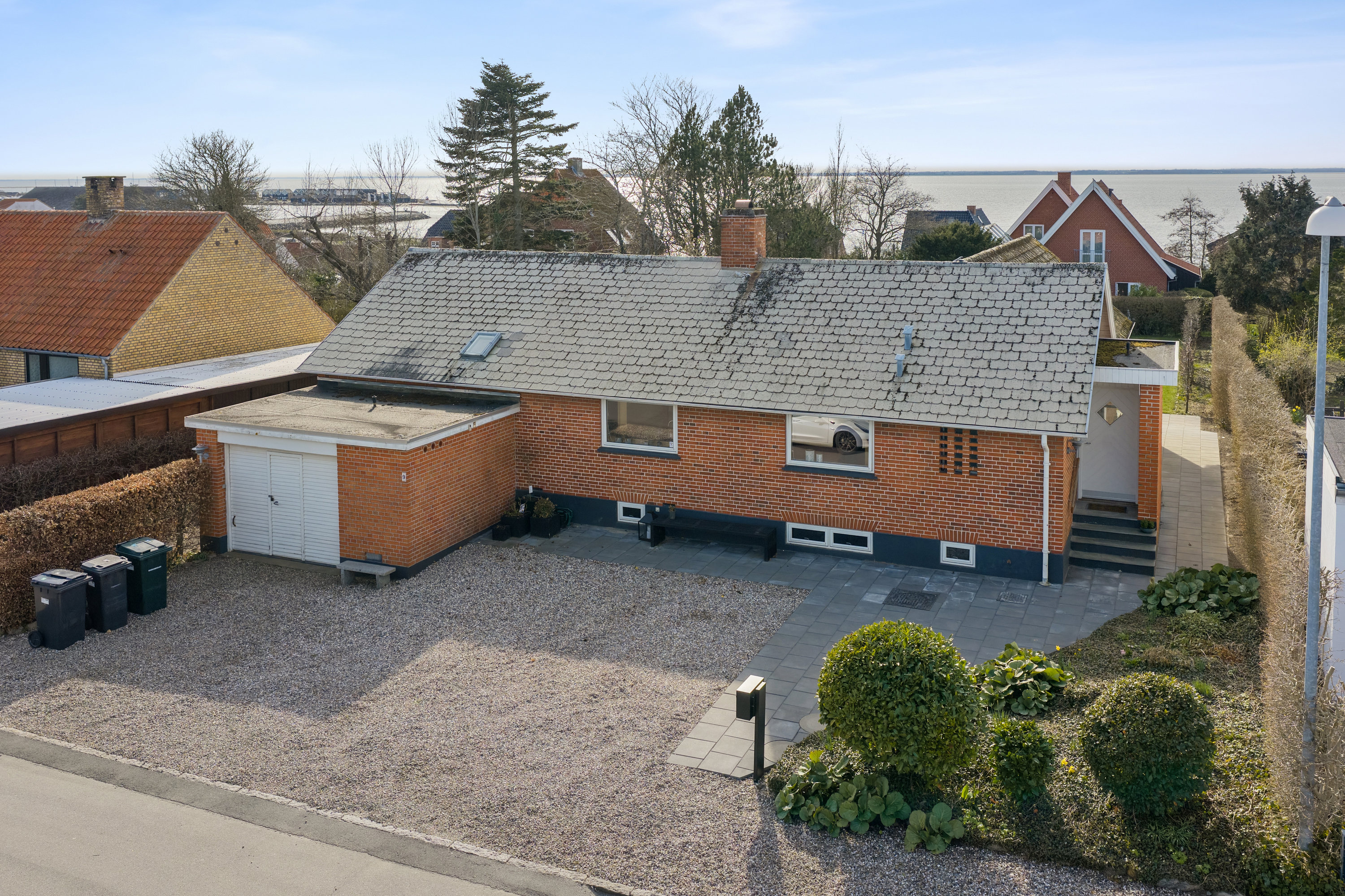 Fremhævet andet billede i fuldskærmstilstand. Billede af Blomstervænget 9, 5610 Assens