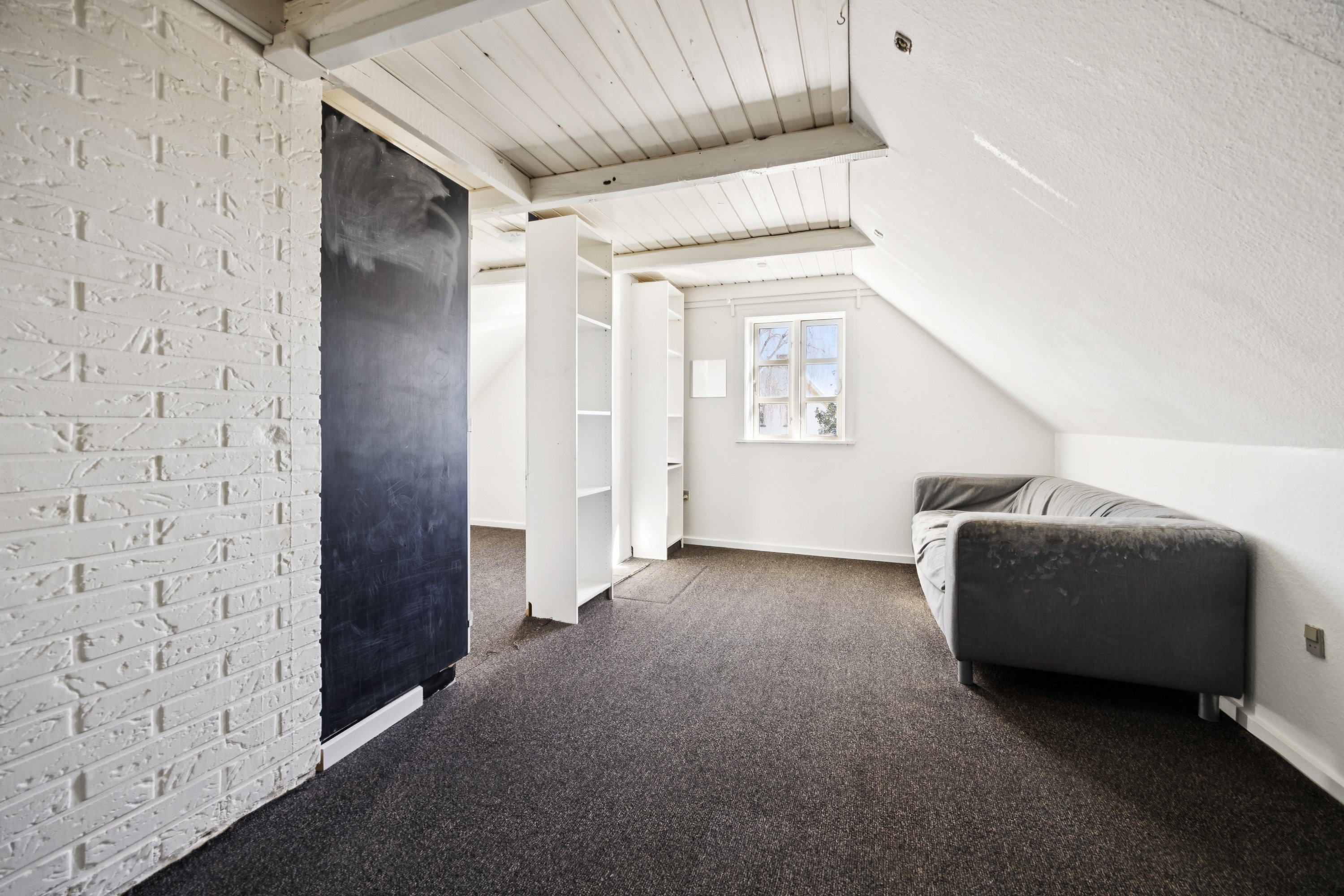 Fremhævet andet billede i fuldskærmstilstand. Billede af Lindevej 9, 9370 Hals