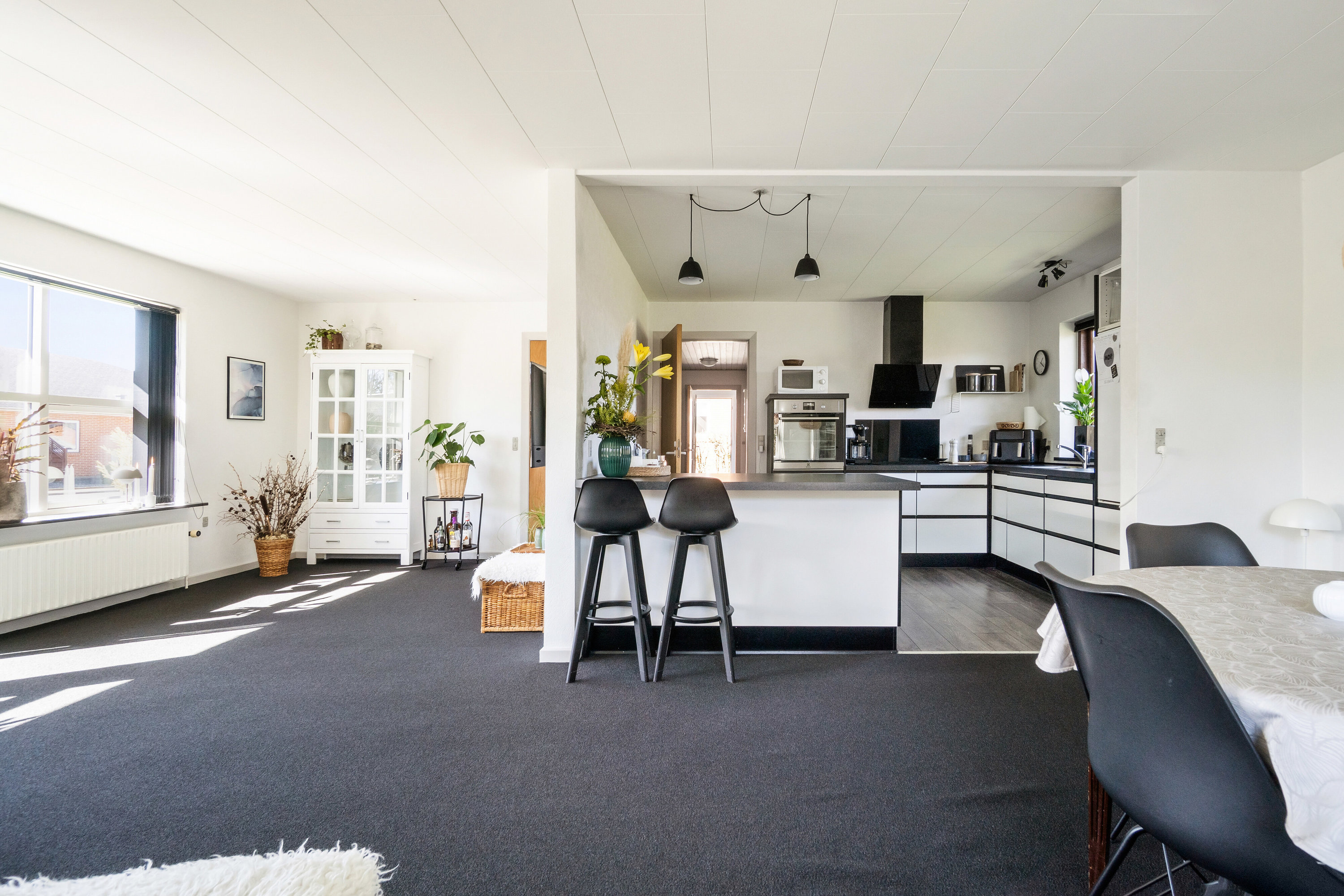 Fremhævet stue billede i fuldskærmstilstand. Billede af Østre Alle 21, 7760 Hurup Thy