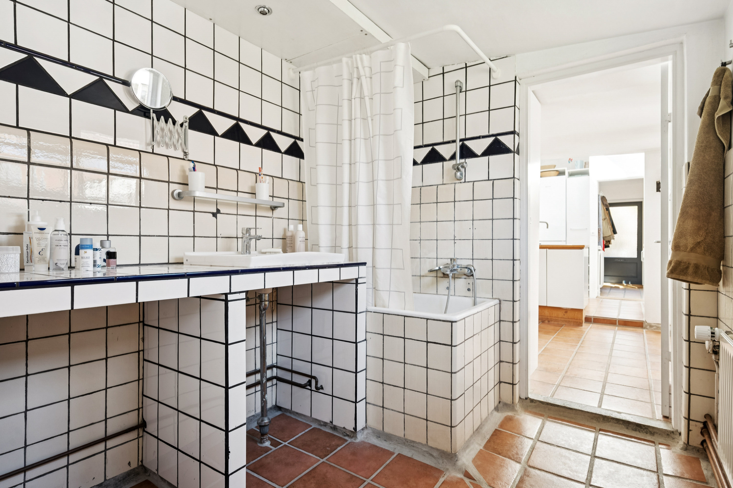 Fremhævet badeværelse billede i fuldskærmstilstand. Billede af Mansasvej 22, 2500 Valby