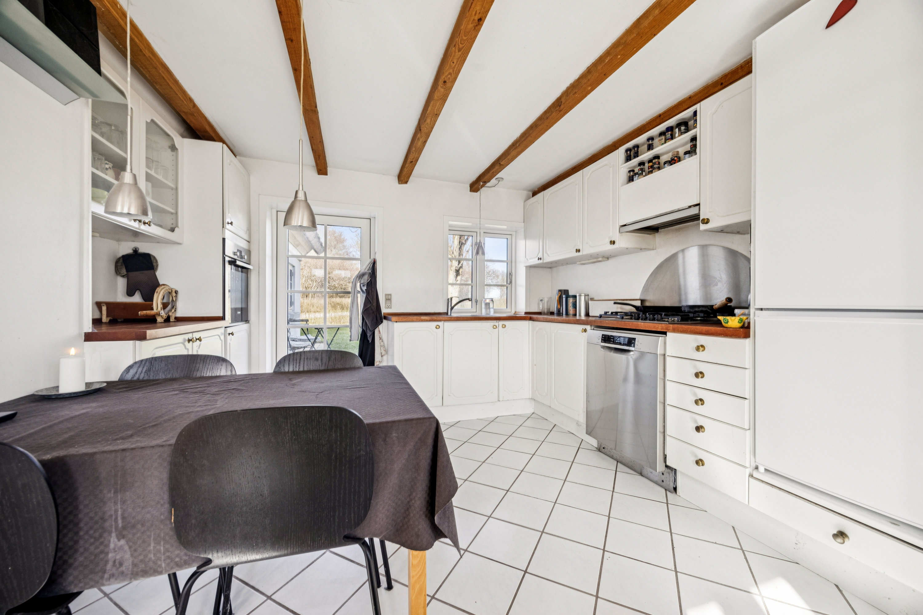 Fremhævet køkken billede i fuldskærmstilstand. Billede af Smalby 5, Langholt, 9310 Vodskov