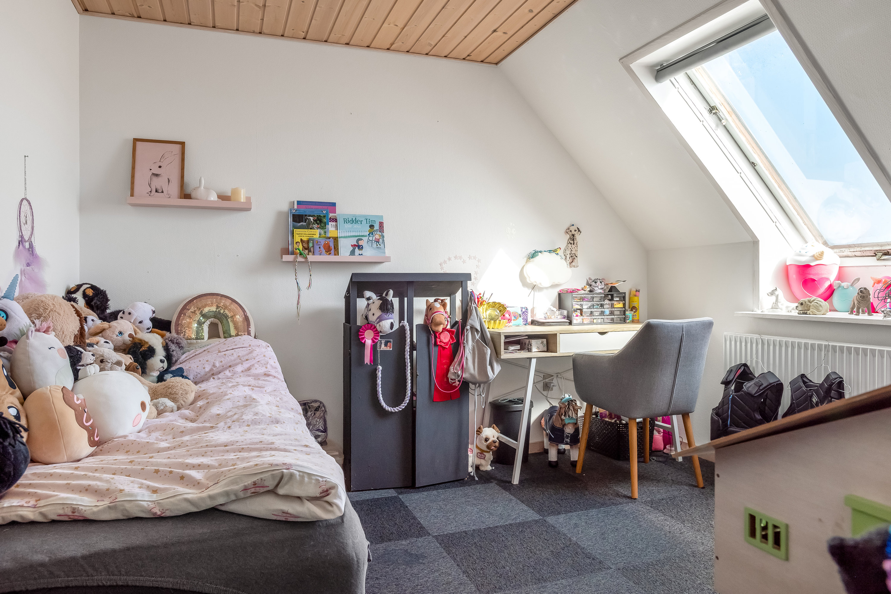 Fremhævet værelse billede i fuldskærmstilstand. Billede af Lindevænget 1, 7560 Hjerm