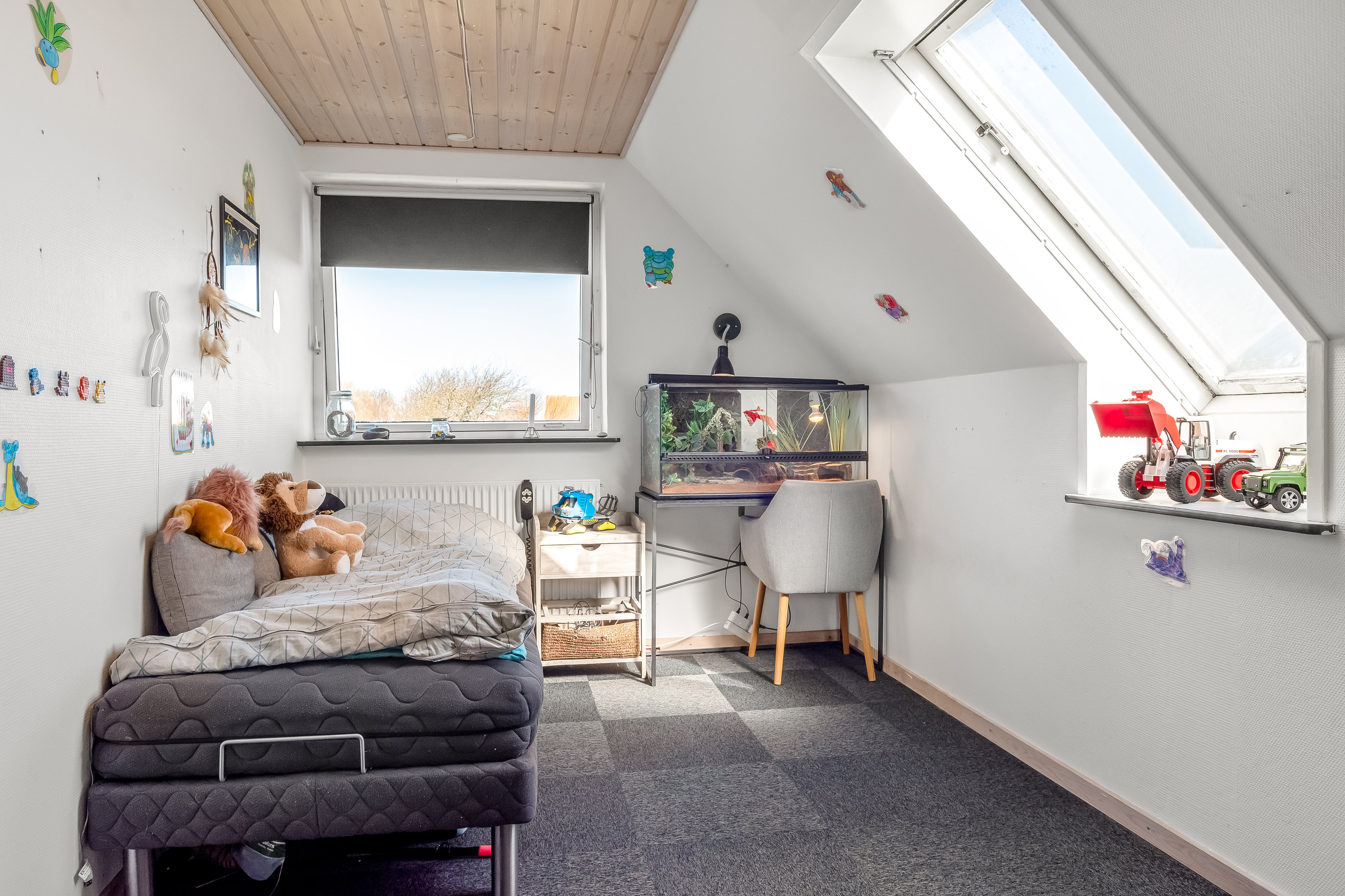 Fremhævet værelse billede i fuldskærmstilstand. Billede af Lindevænget 1, 7560 Hjerm