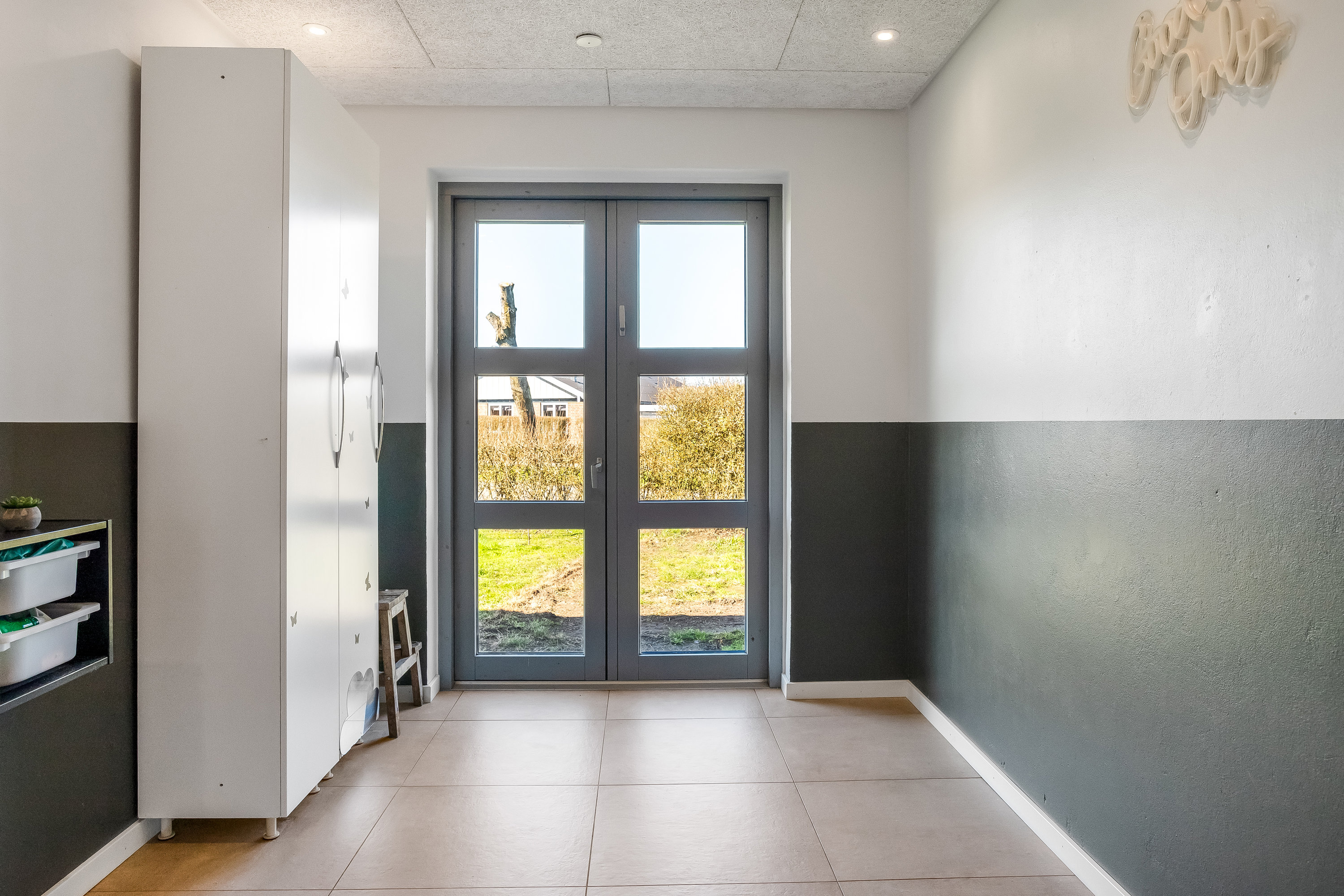 Fremhævet værelse billede i fuldskærmstilstand. Billede af Lindevænget 1, 7560 Hjerm