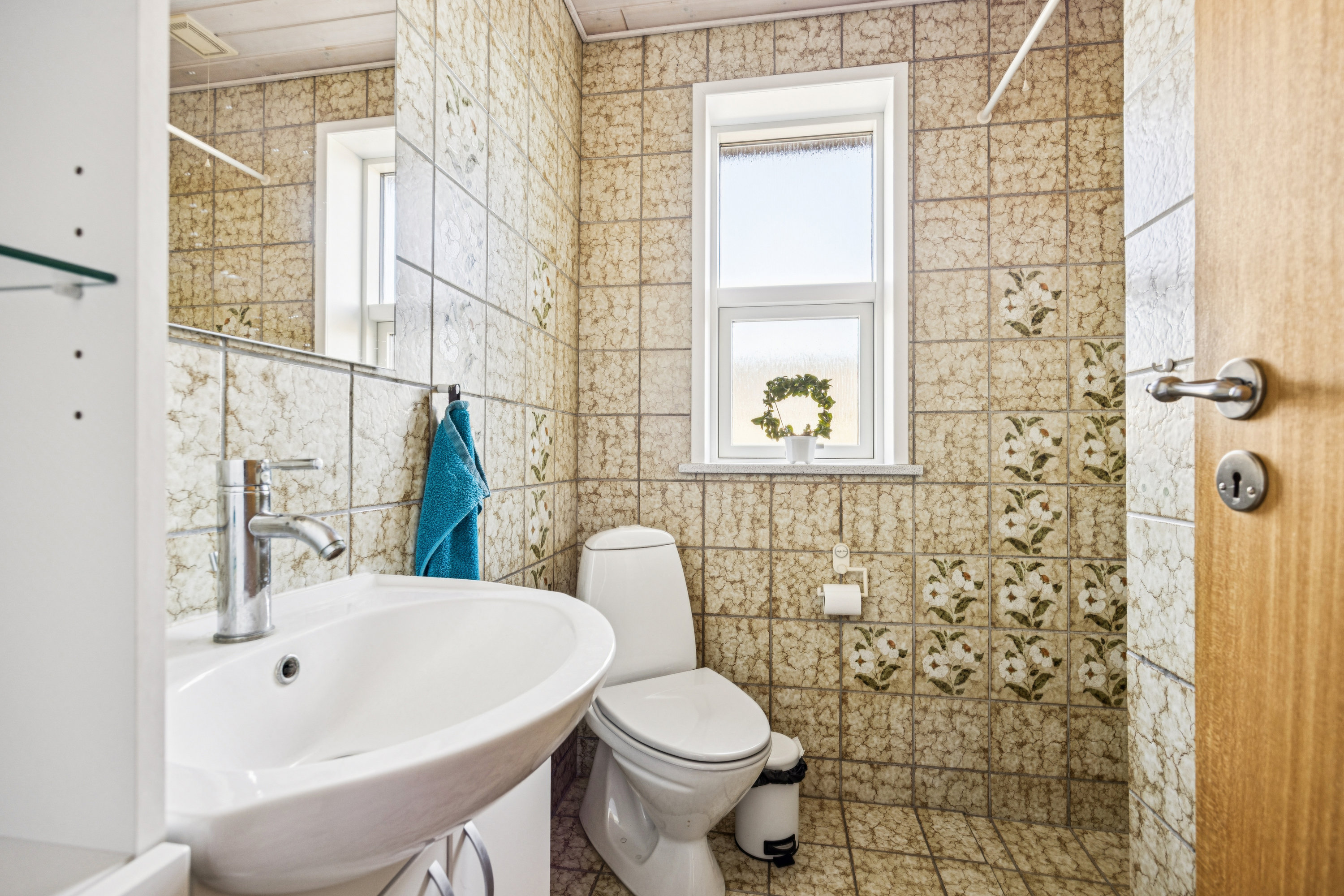 Fremhævet badeværelse billede i fuldskærmstilstand. Billede af Hirsehaven 7, Ulsted, 9370 Hals