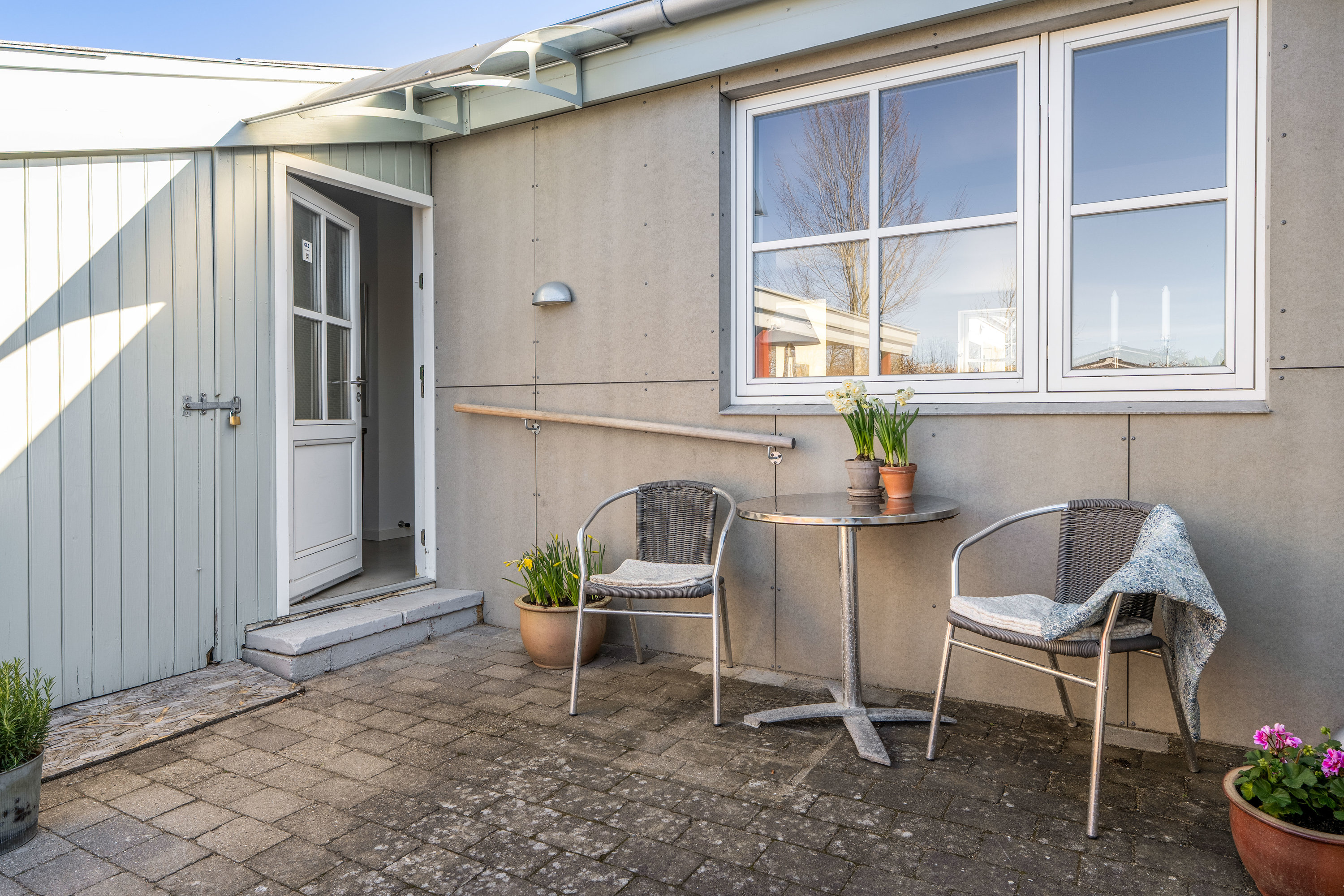 Fremhævet terrasse billede i fuldskærmstilstand. Billede af Maltevang 27, 3400 Hillerød