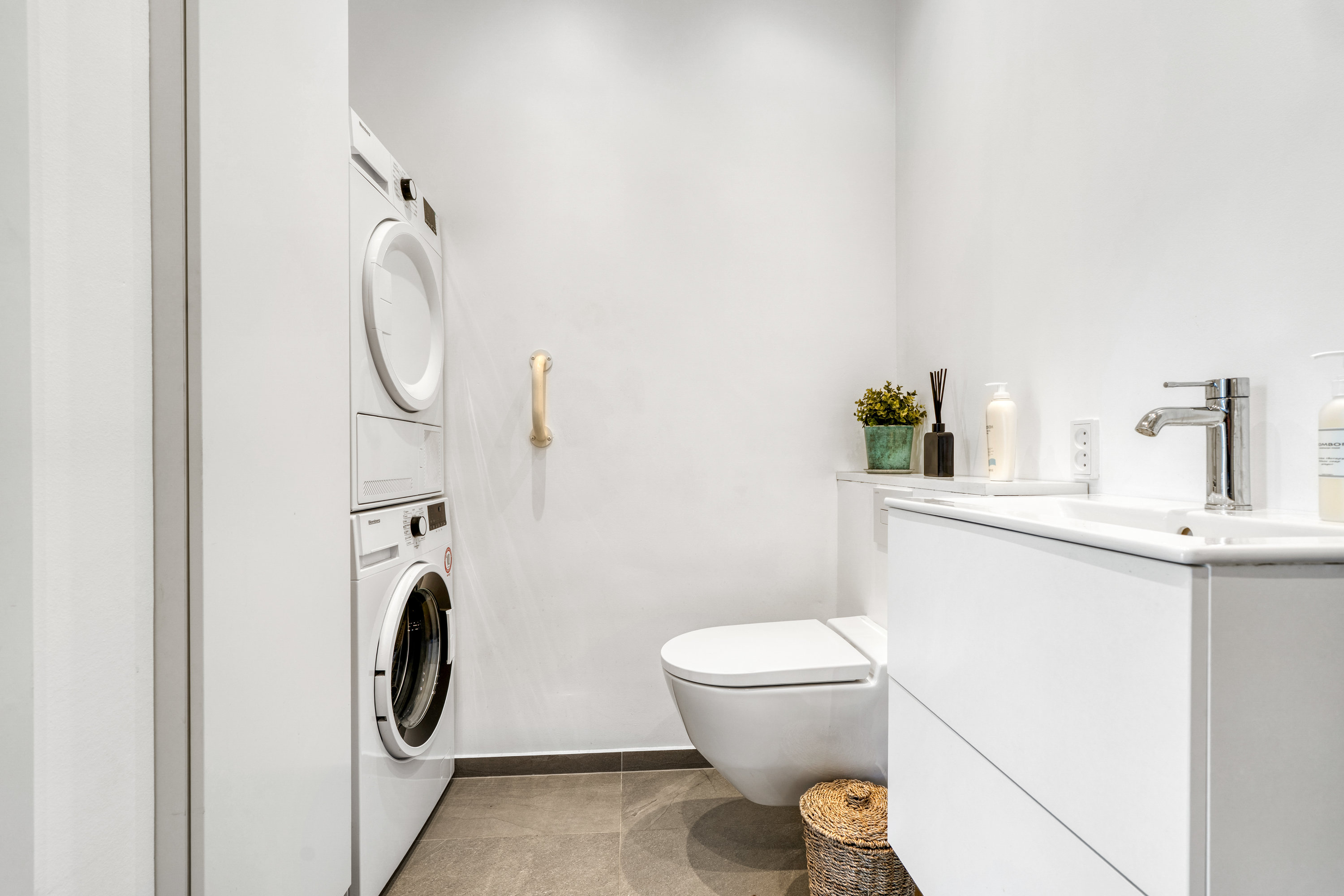 Fremhævet andet billede i fuldskærmstilstand. Billede af Maltevang 27, 3400 Hillerød