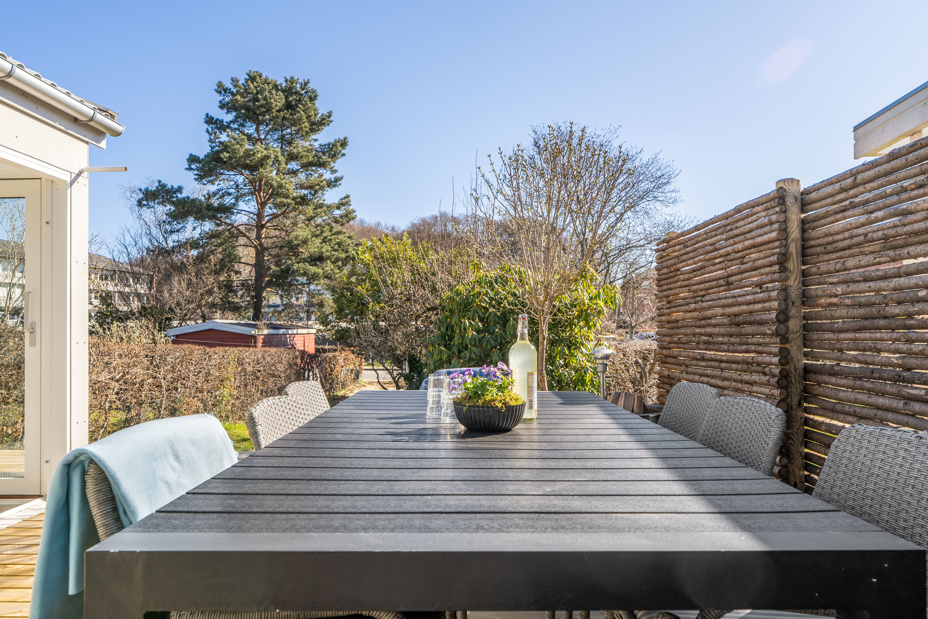 Fremhævet terrasse billede i fuldskærmstilstand. Billede af Maltevang 27, 3400 Hillerød