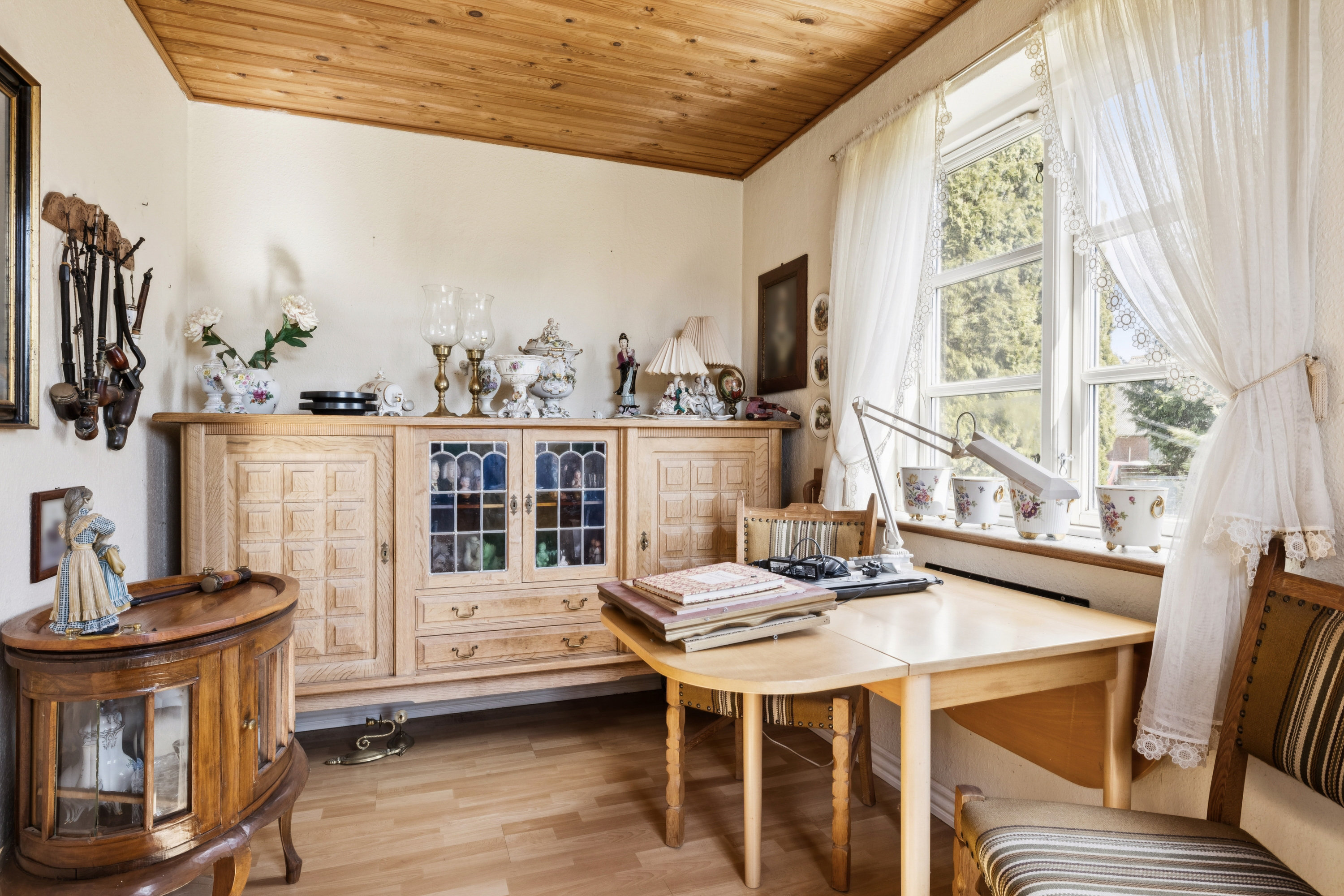 Fremhævet stue billede i fuldskærmstilstand. Billede af Kvolsvej 12, 8831 Løgstrup