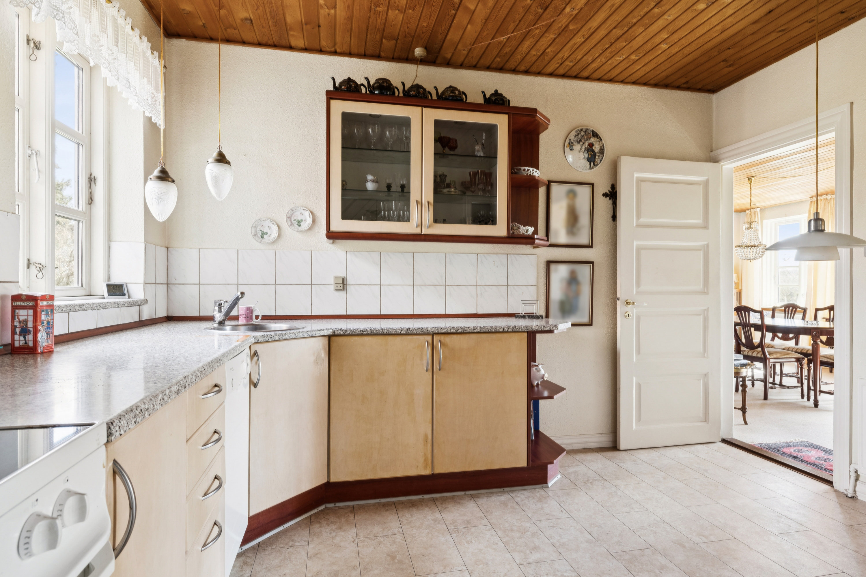 Fremhævet køkken billede i fuldskærmstilstand. Billede af Kvolsvej 12, 8831 Løgstrup