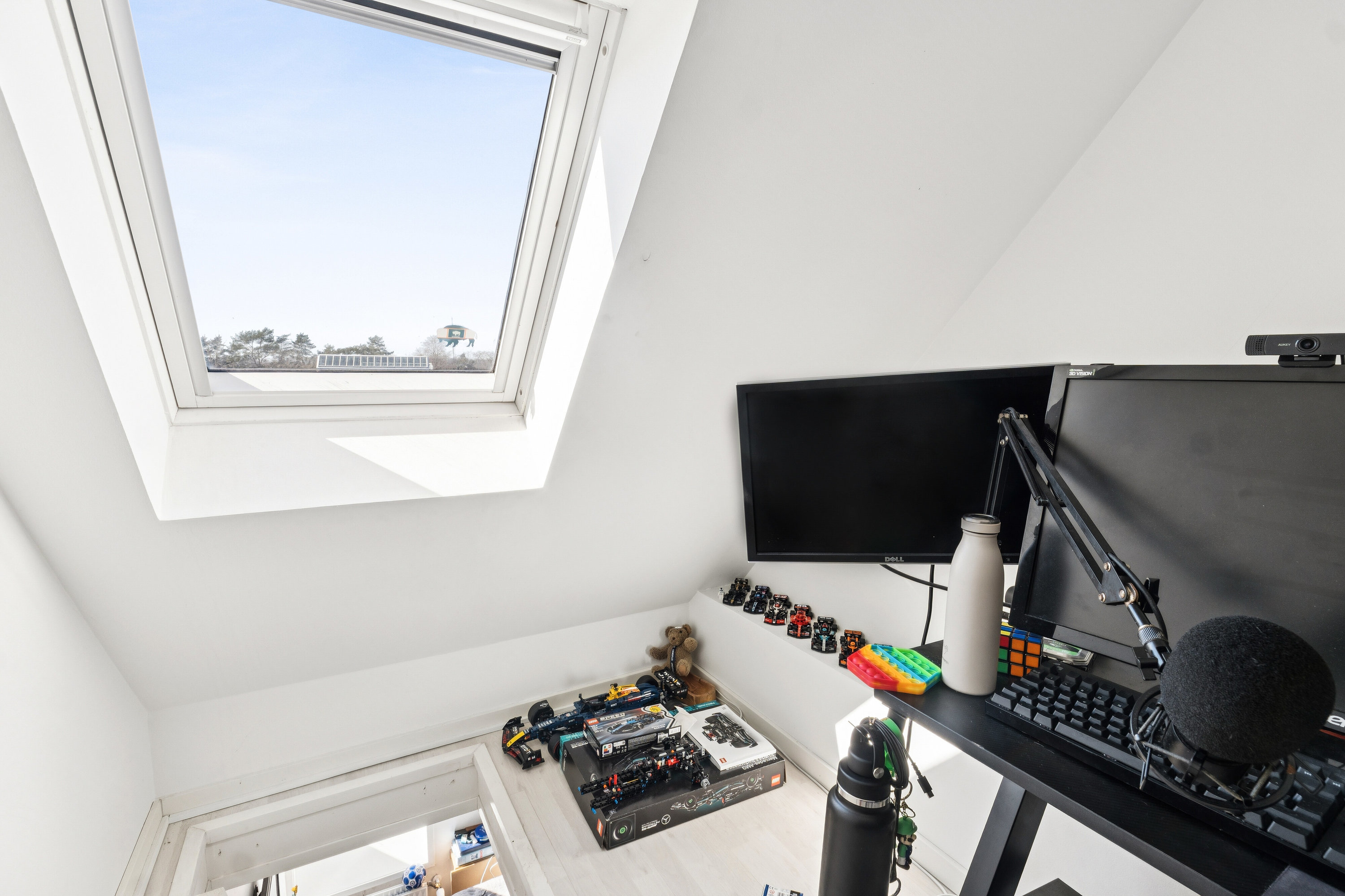 Fremhævet arbejdsværelse billede i fuldskærmstilstand. Billede af Tårnvej 383B, 2610 Rødovre