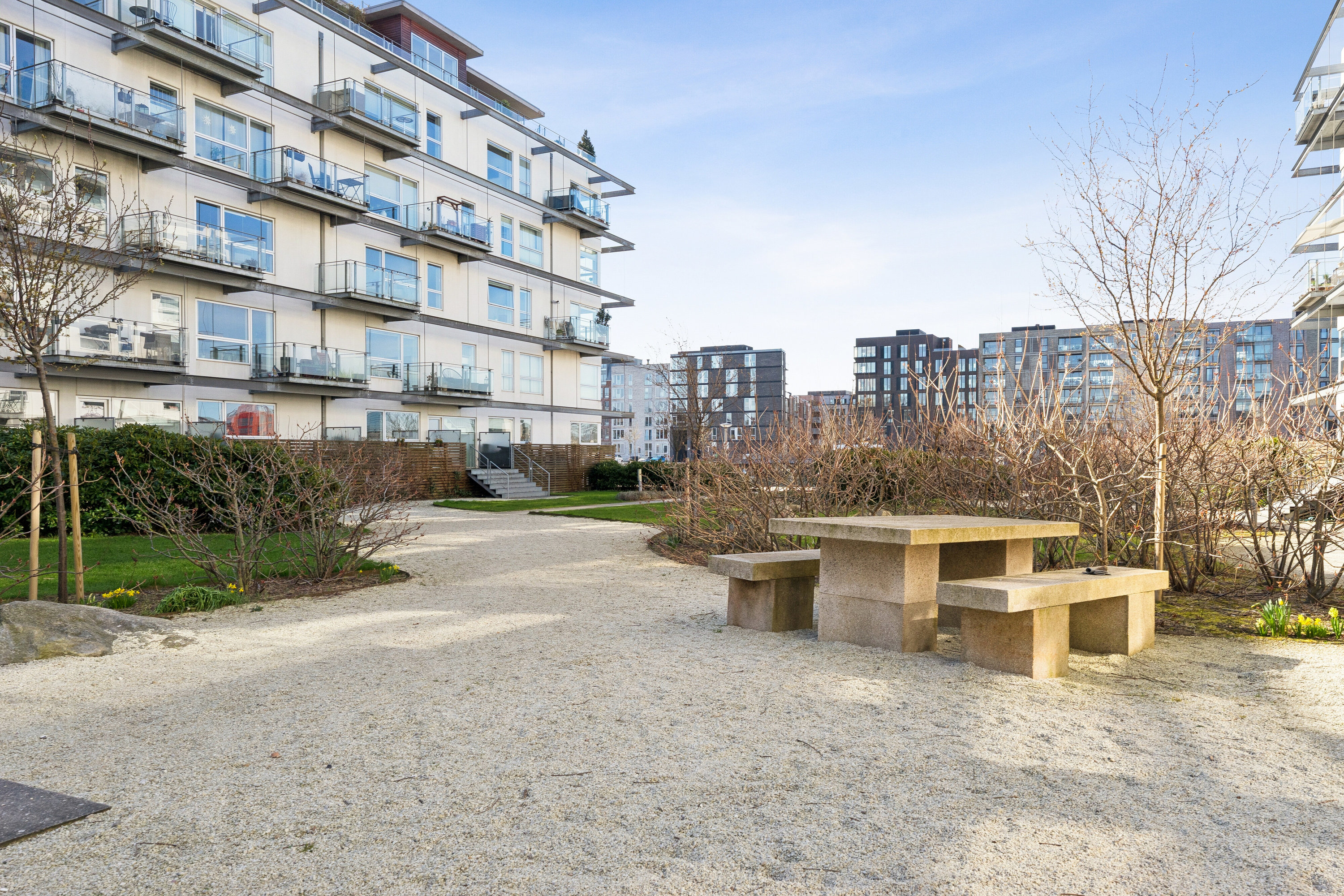 Fremhævet udendørs billede i fuldskærmstilstand. Billede af Teglholm Tværvej 27, st.. th., 2450 København SV