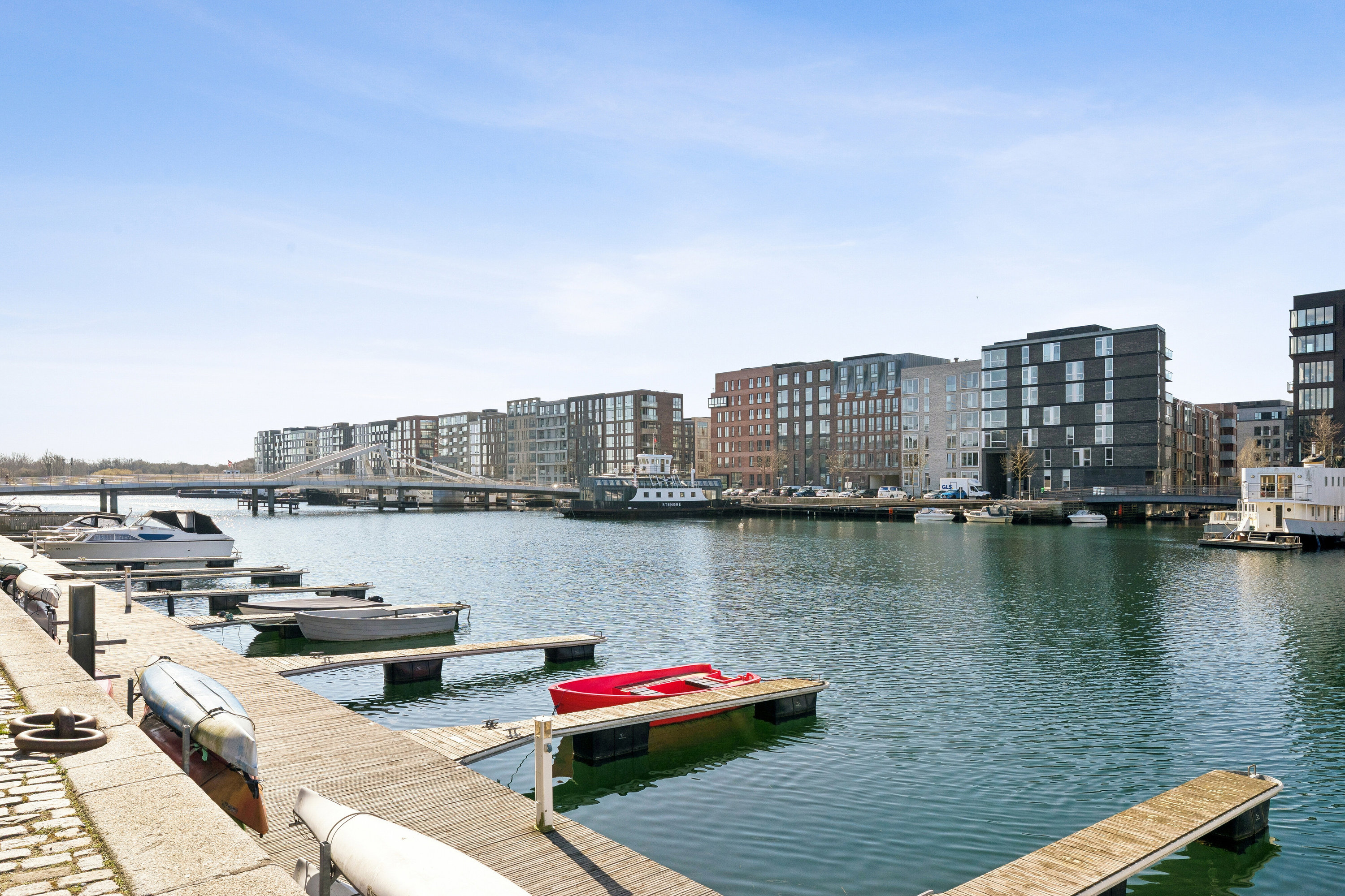Fremhævet udendørs billede i fuldskærmstilstand. Billede af Teglholm Tværvej 27, st.. th., 2450 København SV