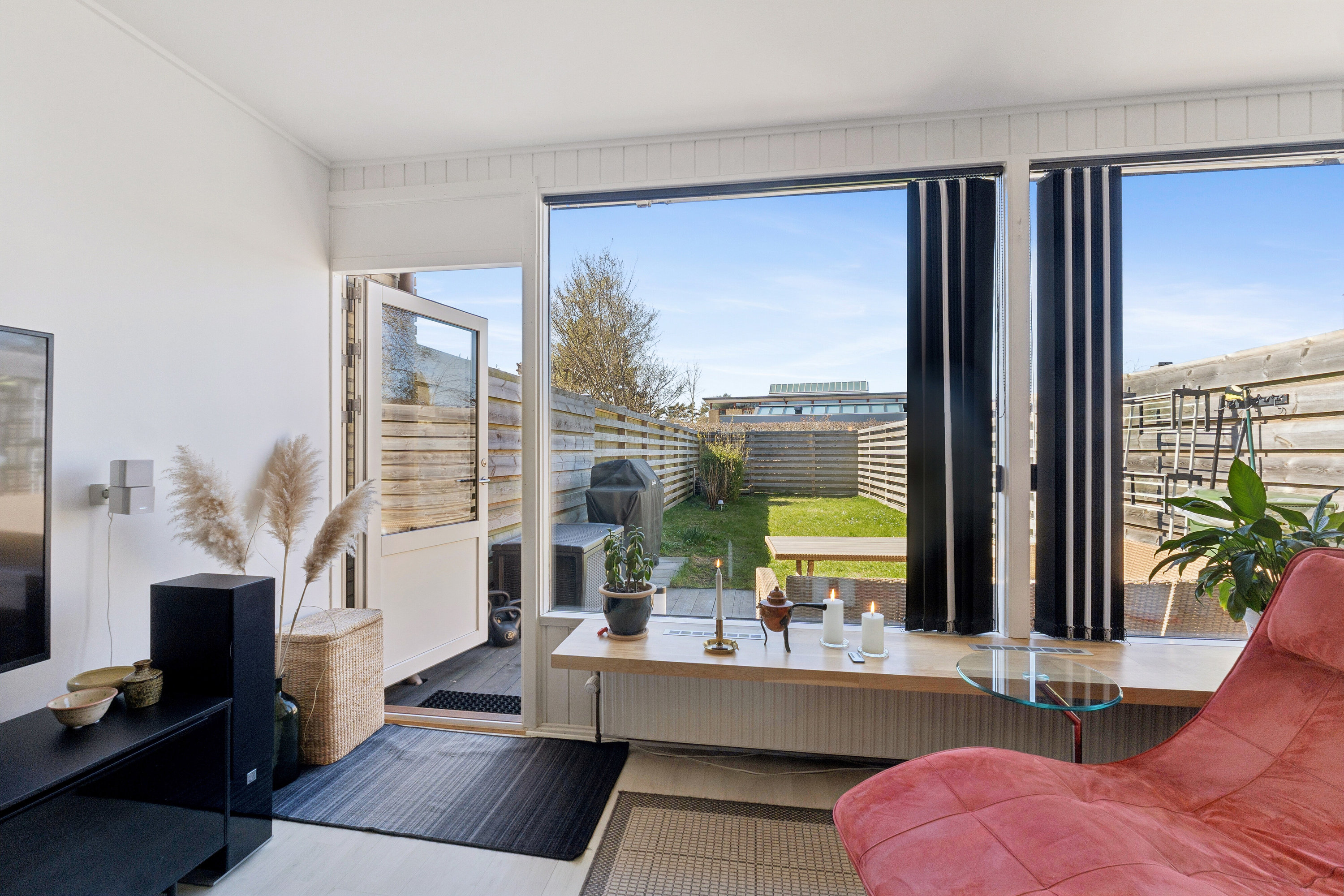 Fremhævet stue billede i fuldskærmstilstand. Billede af Tårnvej 383B, 2610 Rødovre