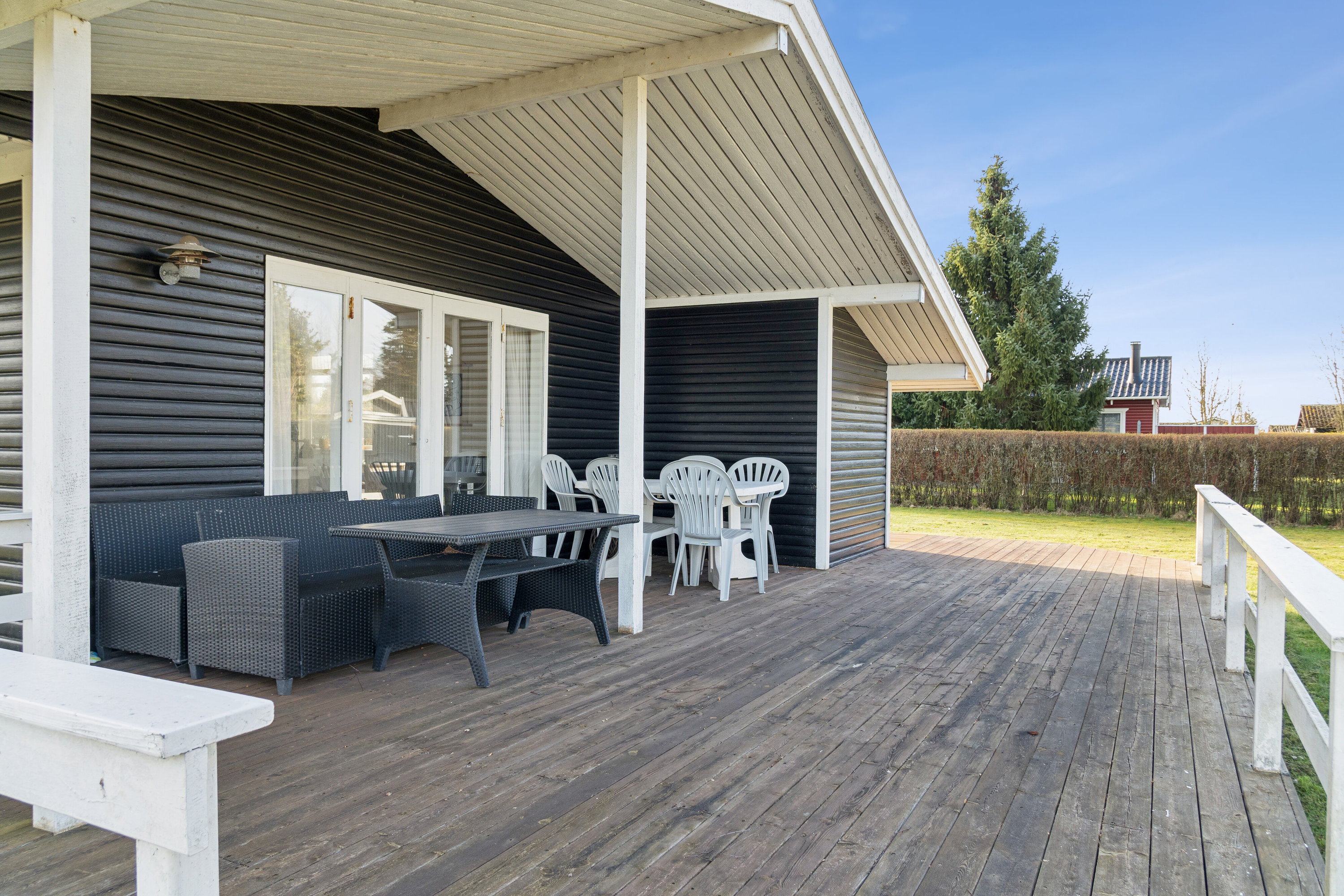 Fremhævet overdækket terrasse billede i fuldskærmstilstand. Billede af Hybenrosevej 2, Tåsinge, 5700 Svendborg