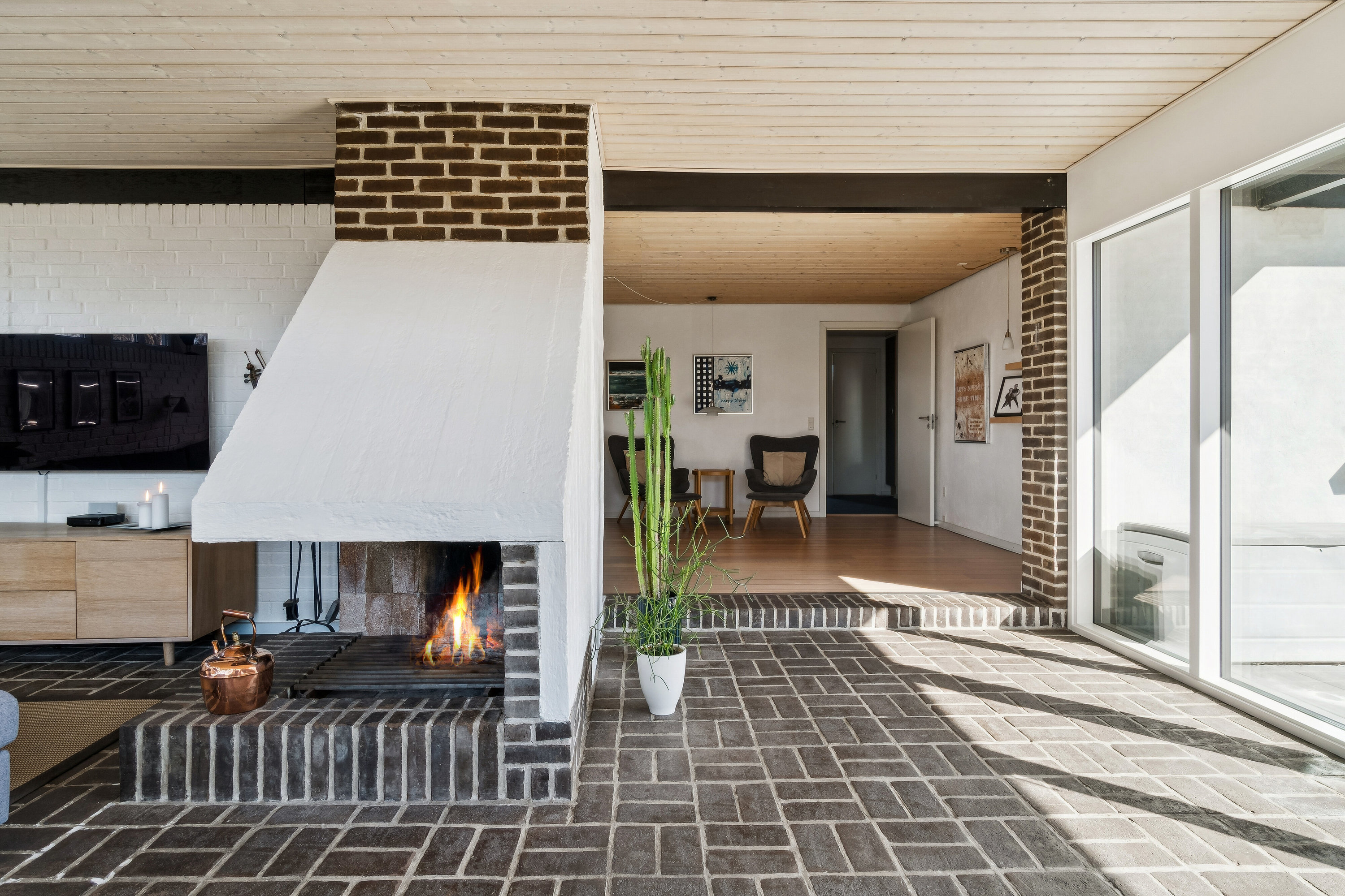 Fremhævet stue billede i fuldskærmstilstand. Billede af Damvænget 22, 8310 Tranbjerg J