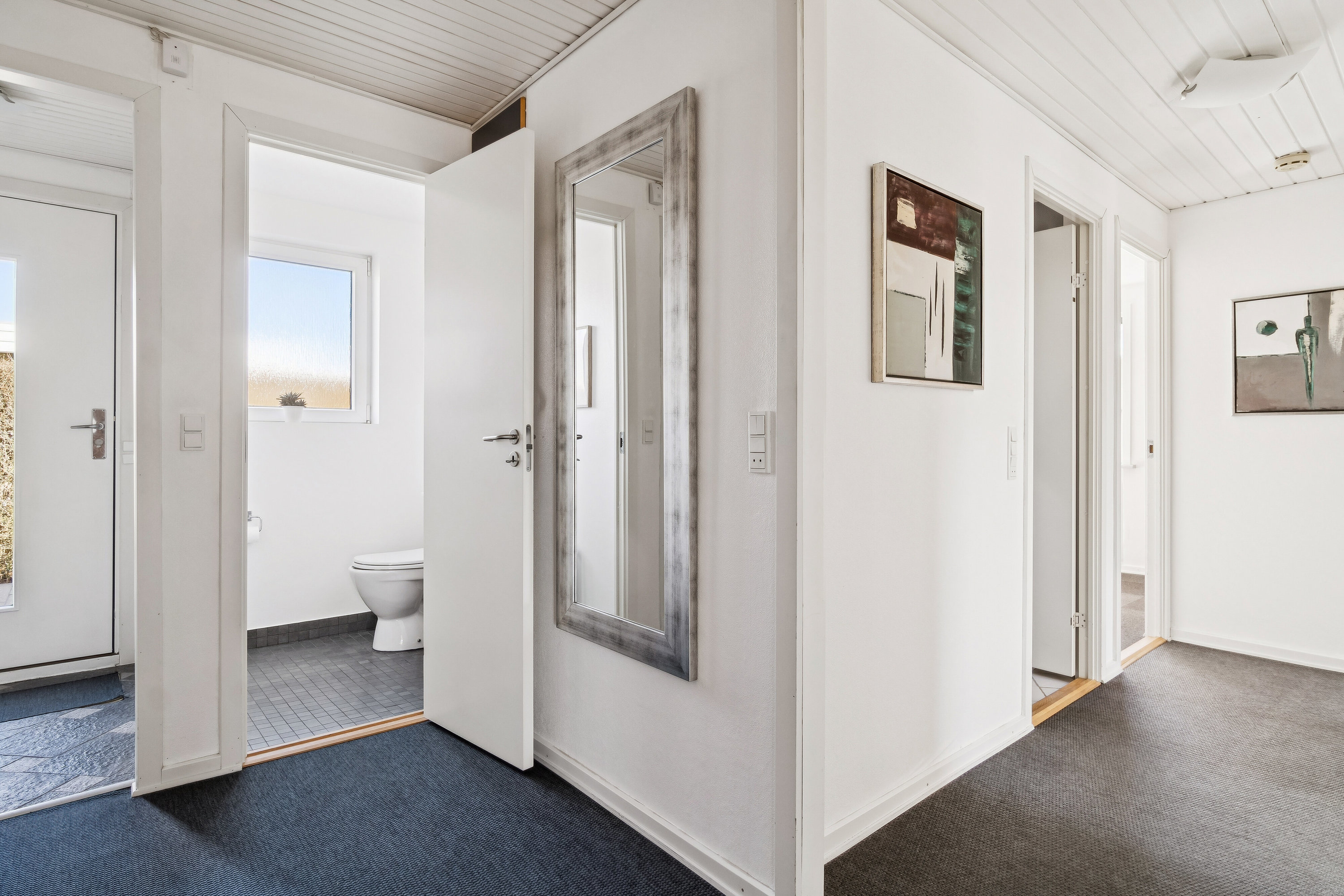 Fremhævet gang billede i fuldskærmstilstand. Billede af Damvænget 22, 8310 Tranbjerg J