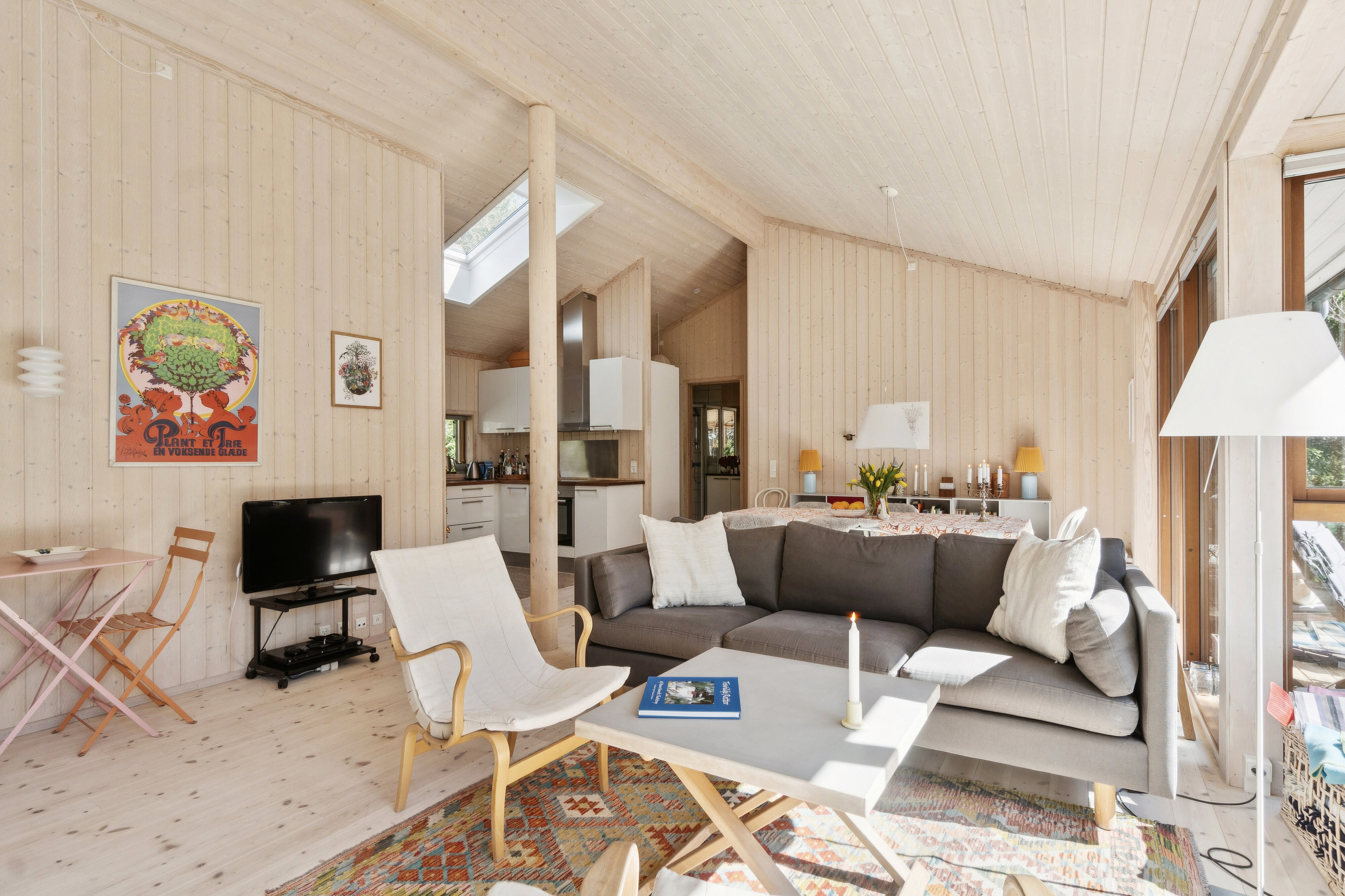 Fremhævet stue billede i fuldskærmstilstand. Billede af Reinhard Van Hauensvej 29, 3300 Frederiksværk