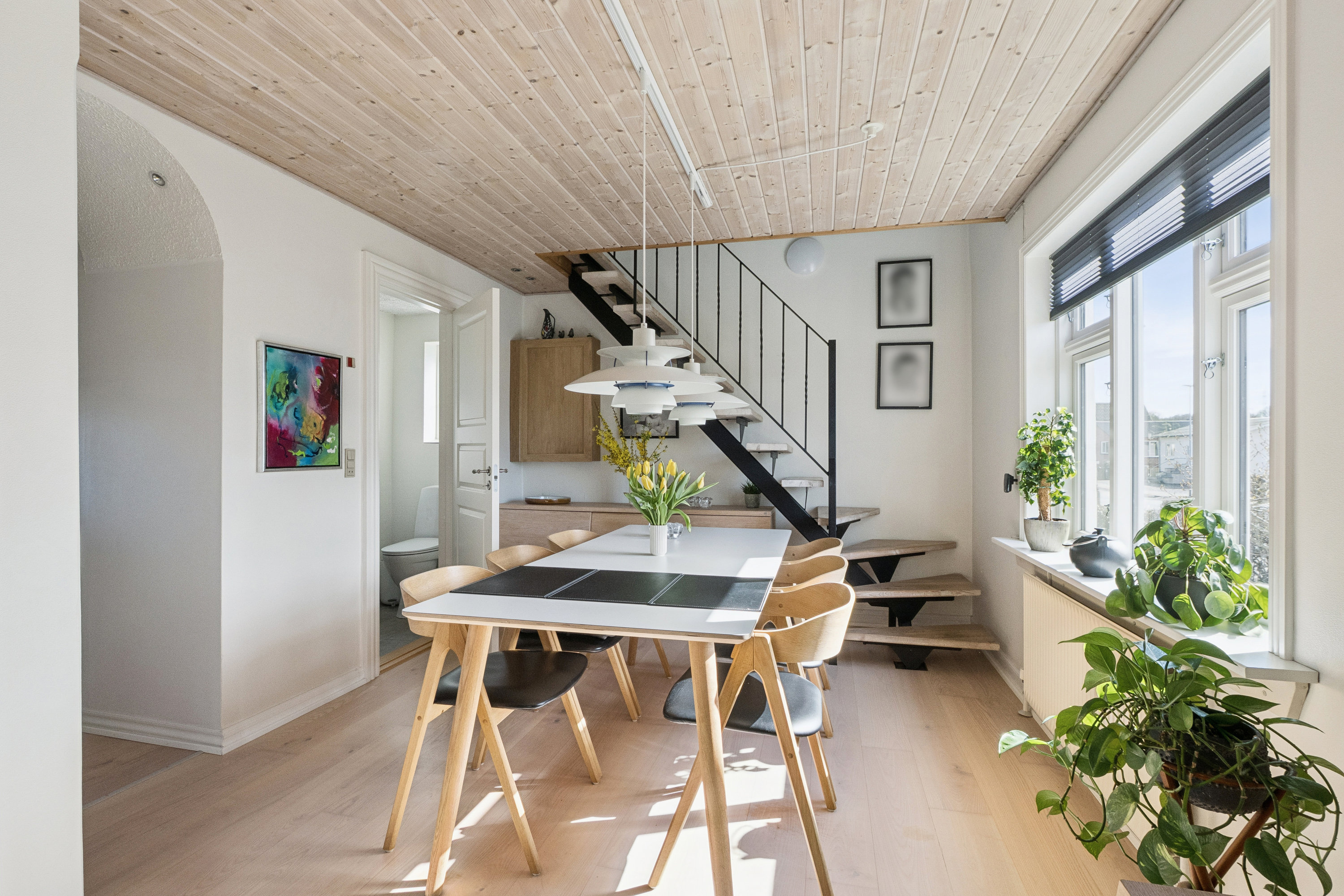 Fremhævet stue billede i fuldskærmstilstand. Billede af Kirkestræde 15, Glyngøre, 7870 Roslev