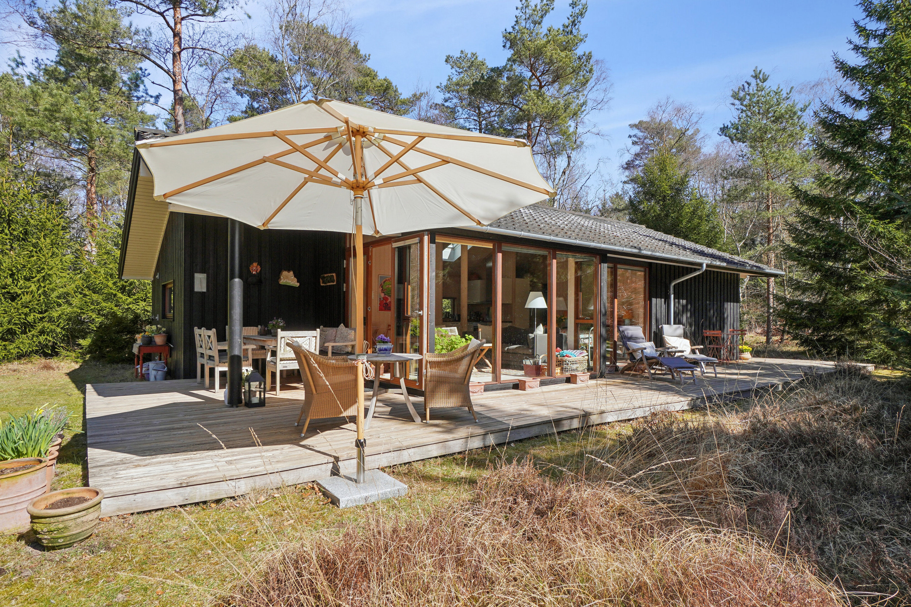 Fremhævet terrasse billede i fuldskærmstilstand. Billede af Reinhard Van Hauensvej 29, 3300 Frederiksværk