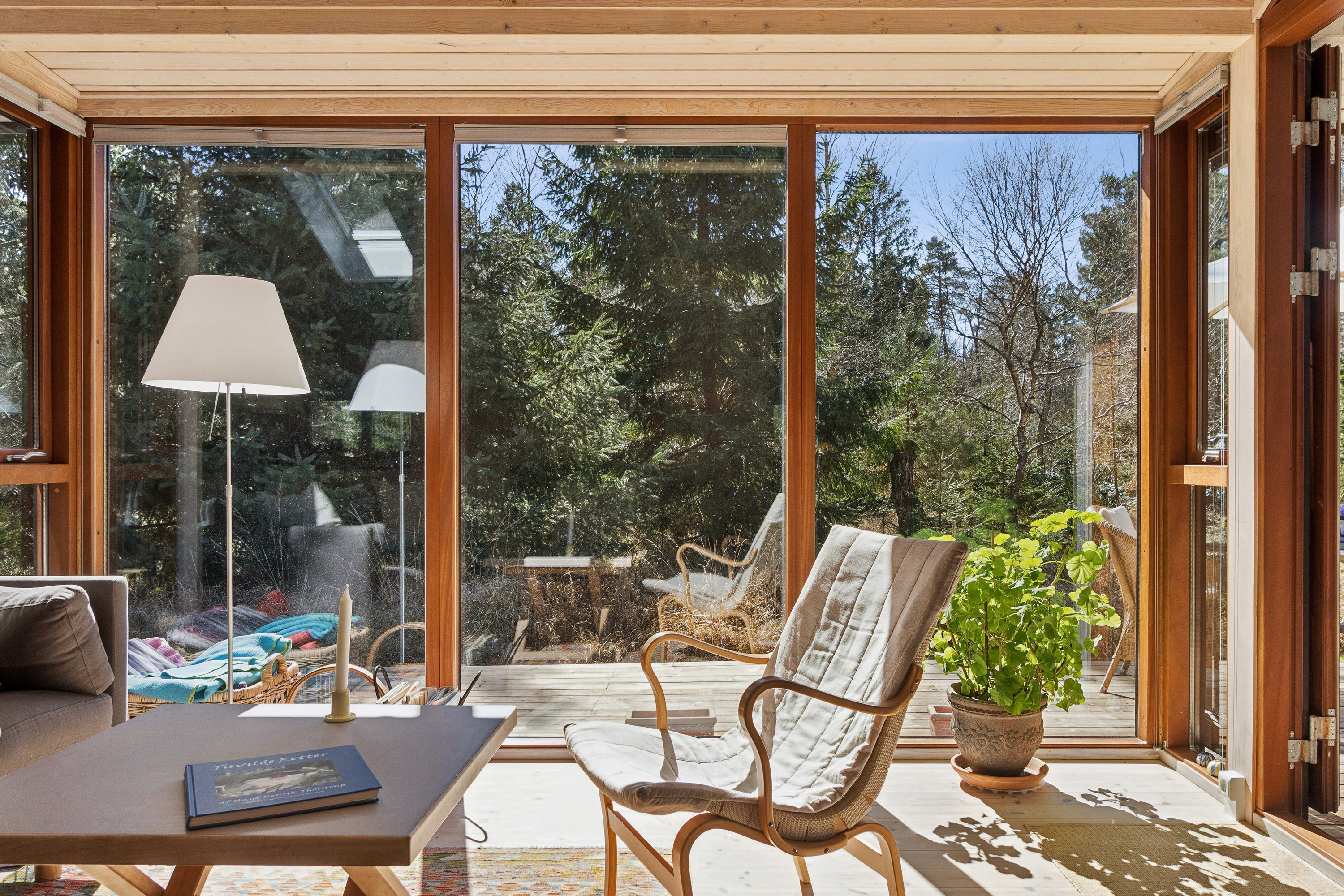 Fremhævet stue billede i fuldskærmstilstand. Billede af Reinhard Van Hauensvej 29, 3300 Frederiksværk