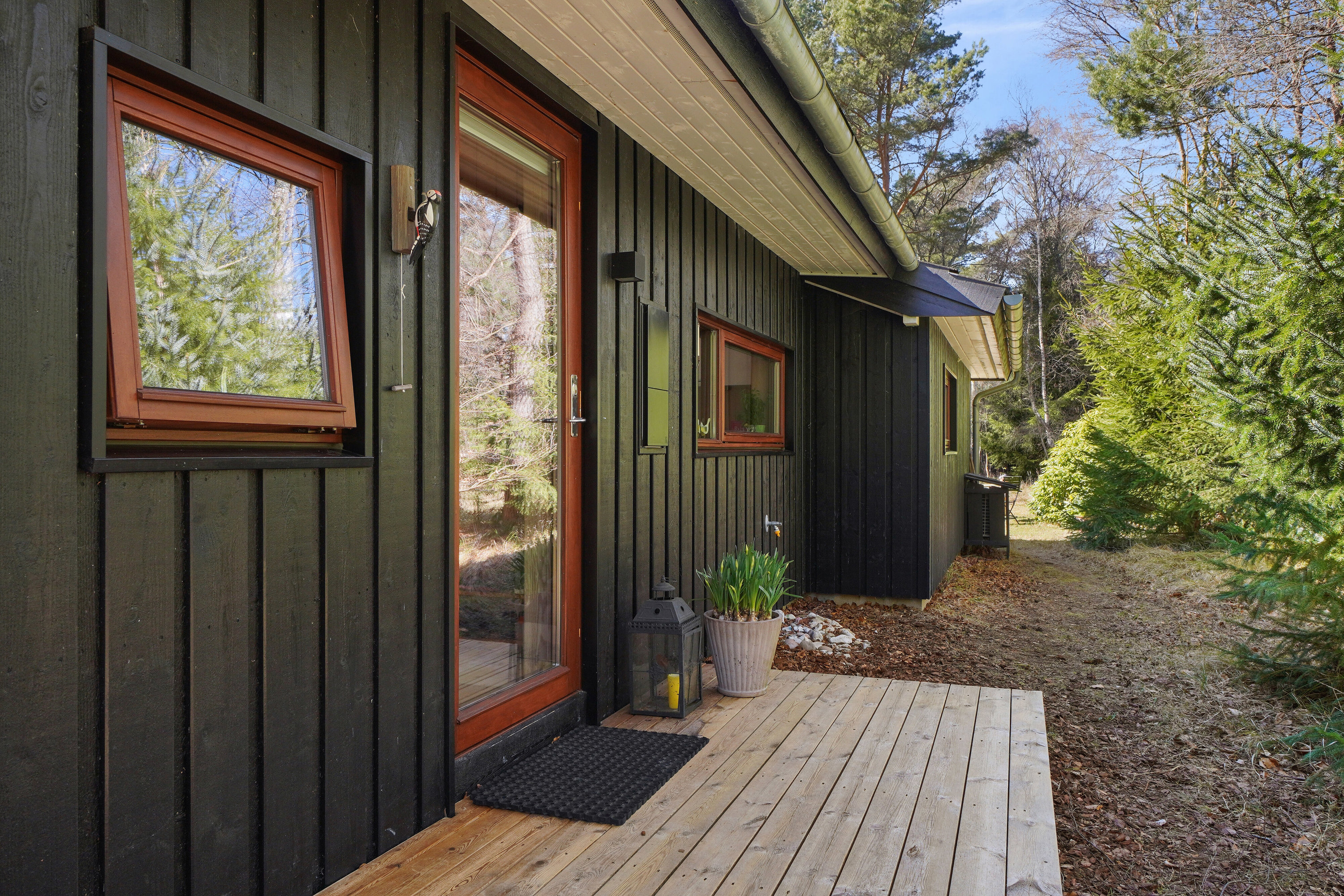 Fremhævet indgangsparti billede i fuldskærmstilstand. Billede af Reinhard Van Hauensvej 29, 3300 Frederiksværk