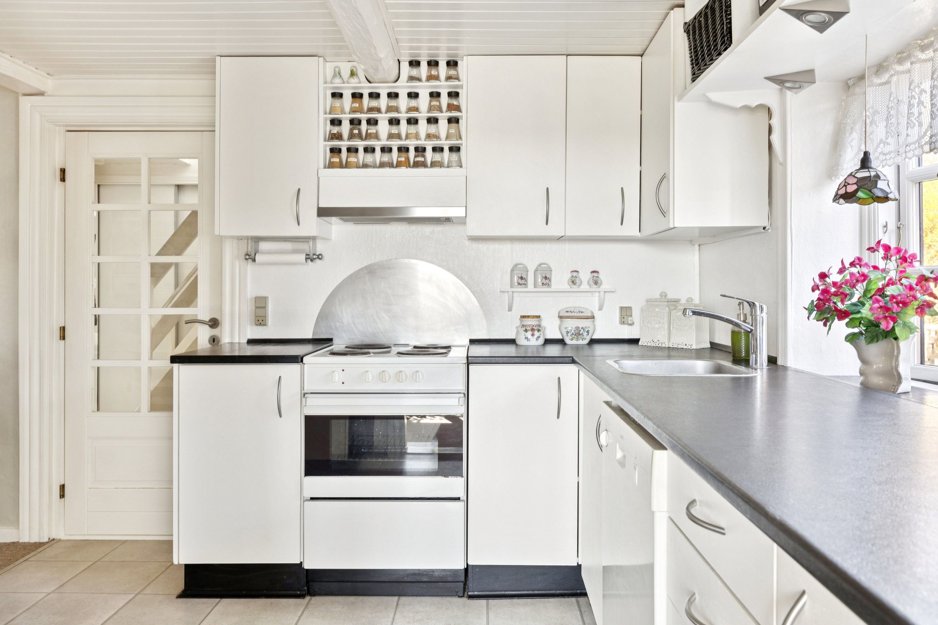 Fremhævet køkken billede i fuldskærmstilstand. Billede af Tømmerupvej 33, Ulkestrup, 4440 Mørkøv