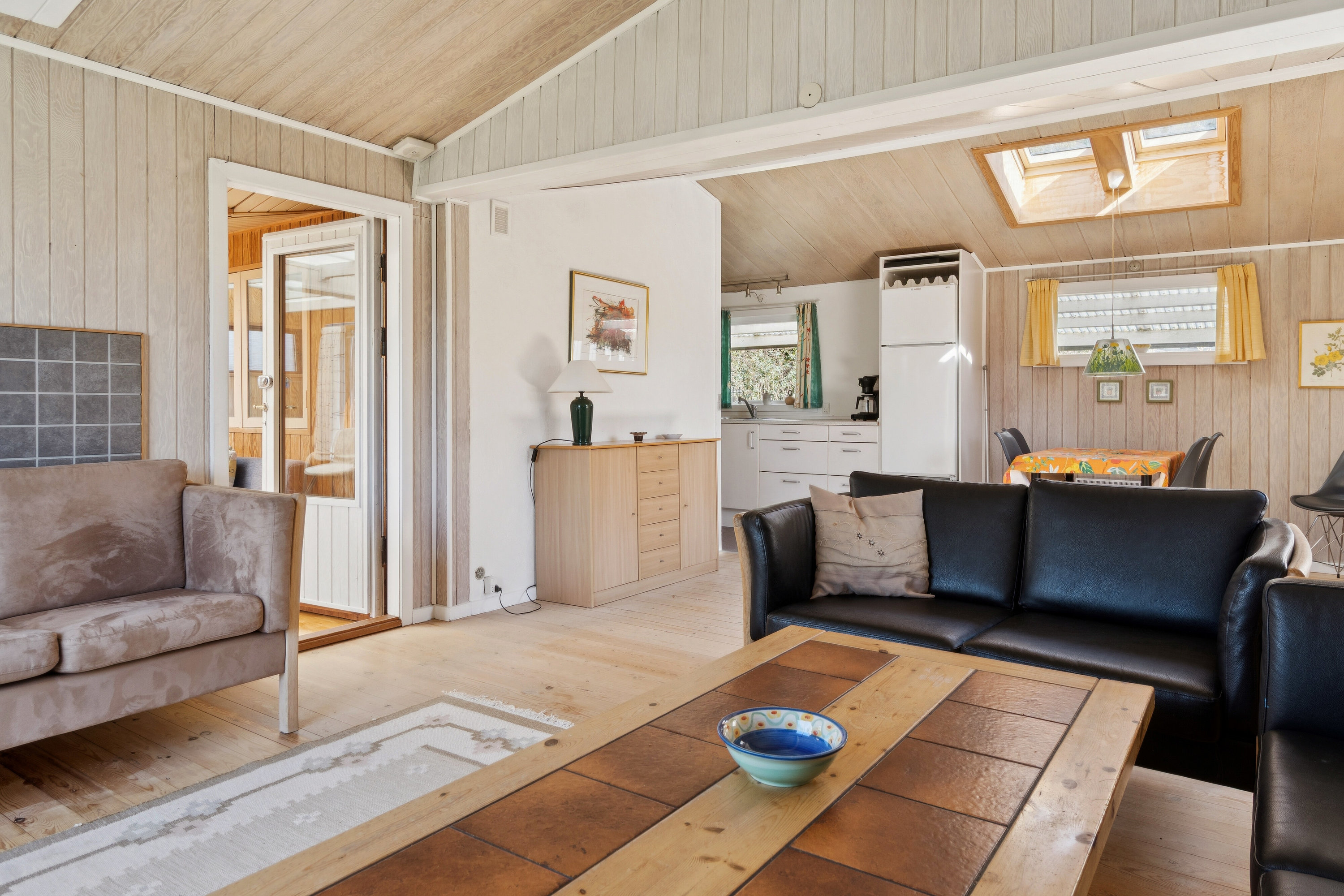 Fremhævet stue billede i fuldskærmstilstand. Billede af Dalsvinget 15, Store Havelse Strand, 3310 Ølsted