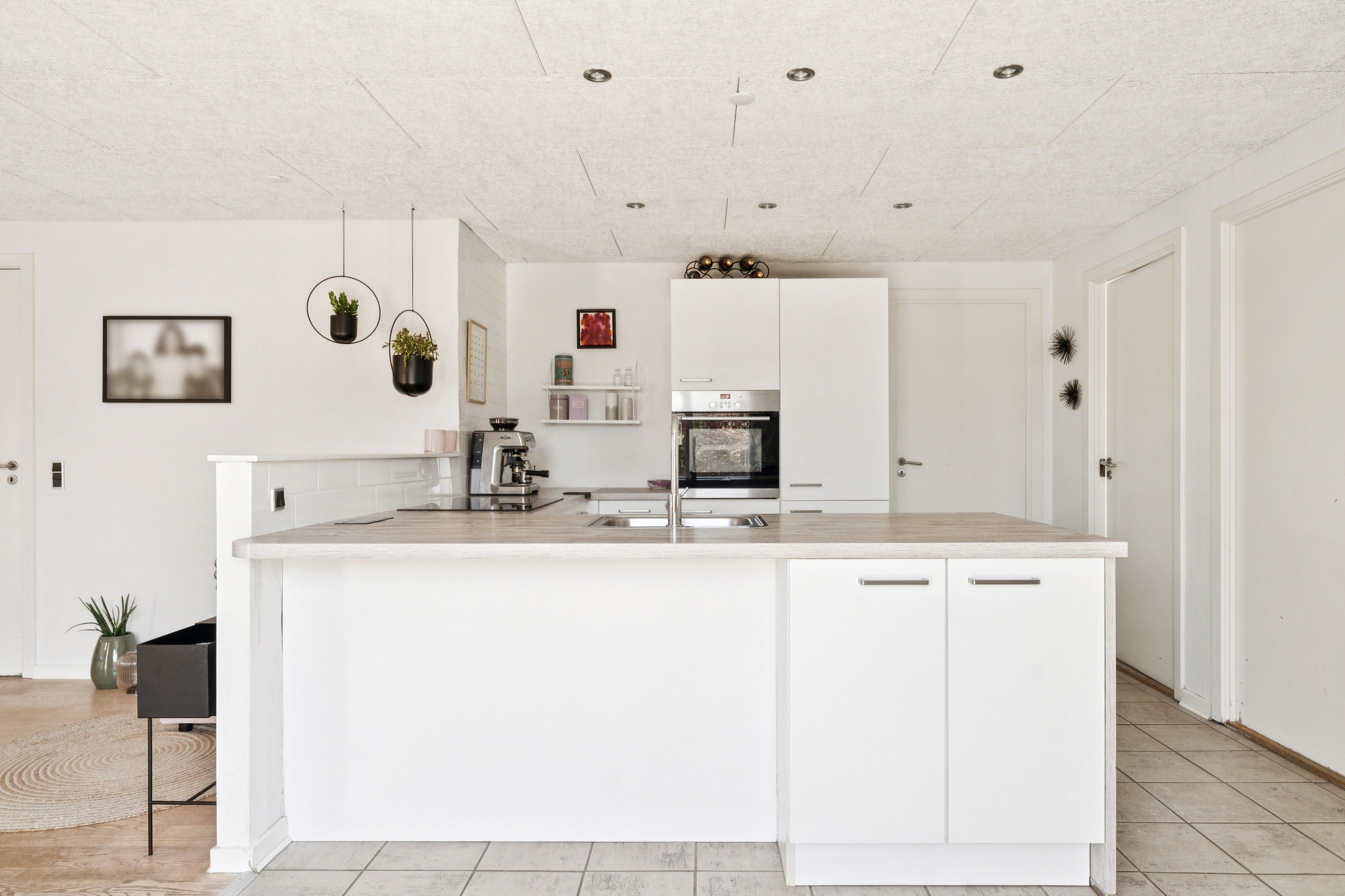 Fremhævet køkken billede i fuldskærmstilstand. Billede af Topasdalen 6, 8930 Randers NØ