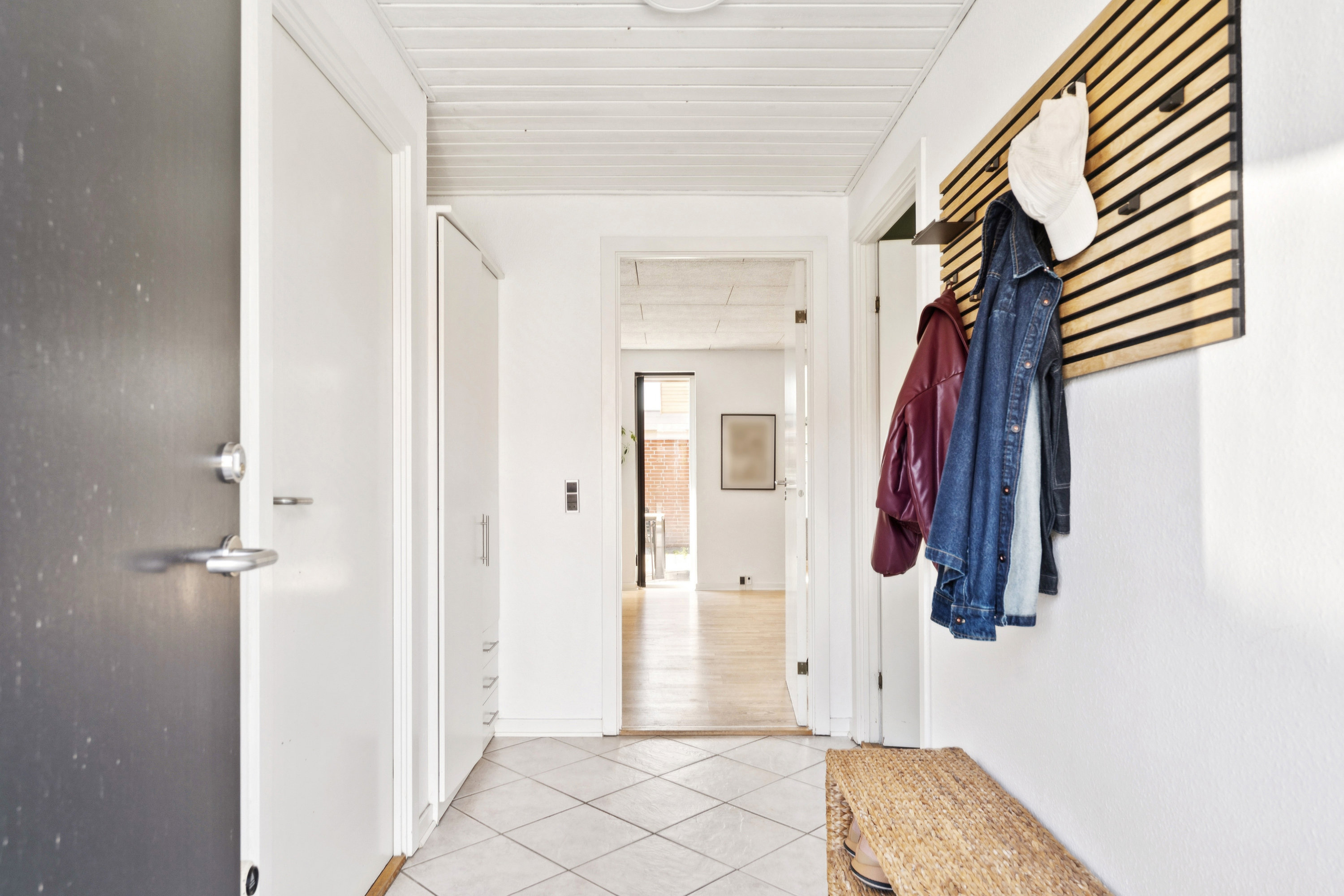 Fremhævet gang billede i fuldskærmstilstand. Billede af Topasdalen 6, 8930 Randers NØ