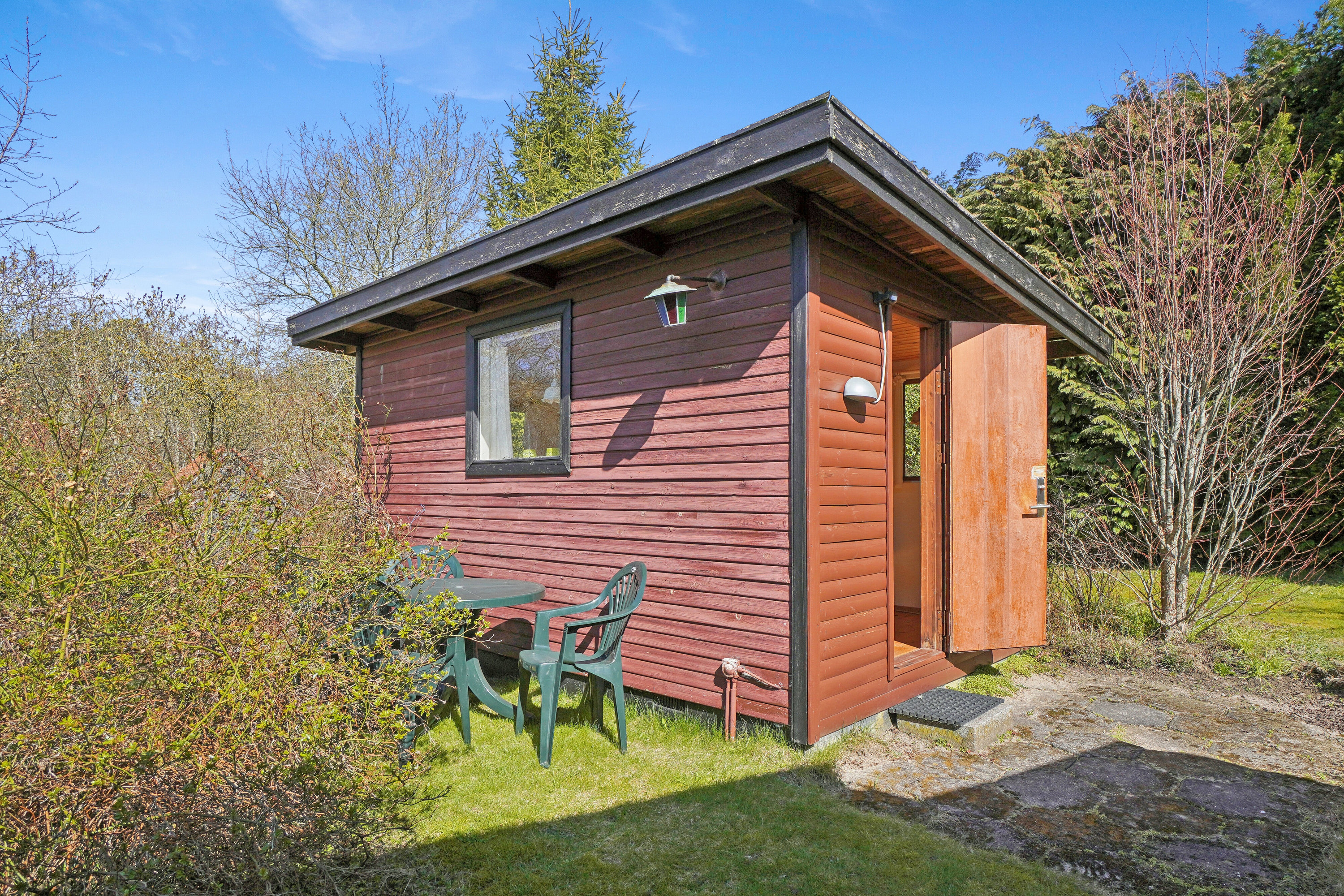 Fremhævet set fra haven billede i fuldskærmstilstand. Billede af Dalsvinget 15, Store Havelse Strand, 3310 Ølsted