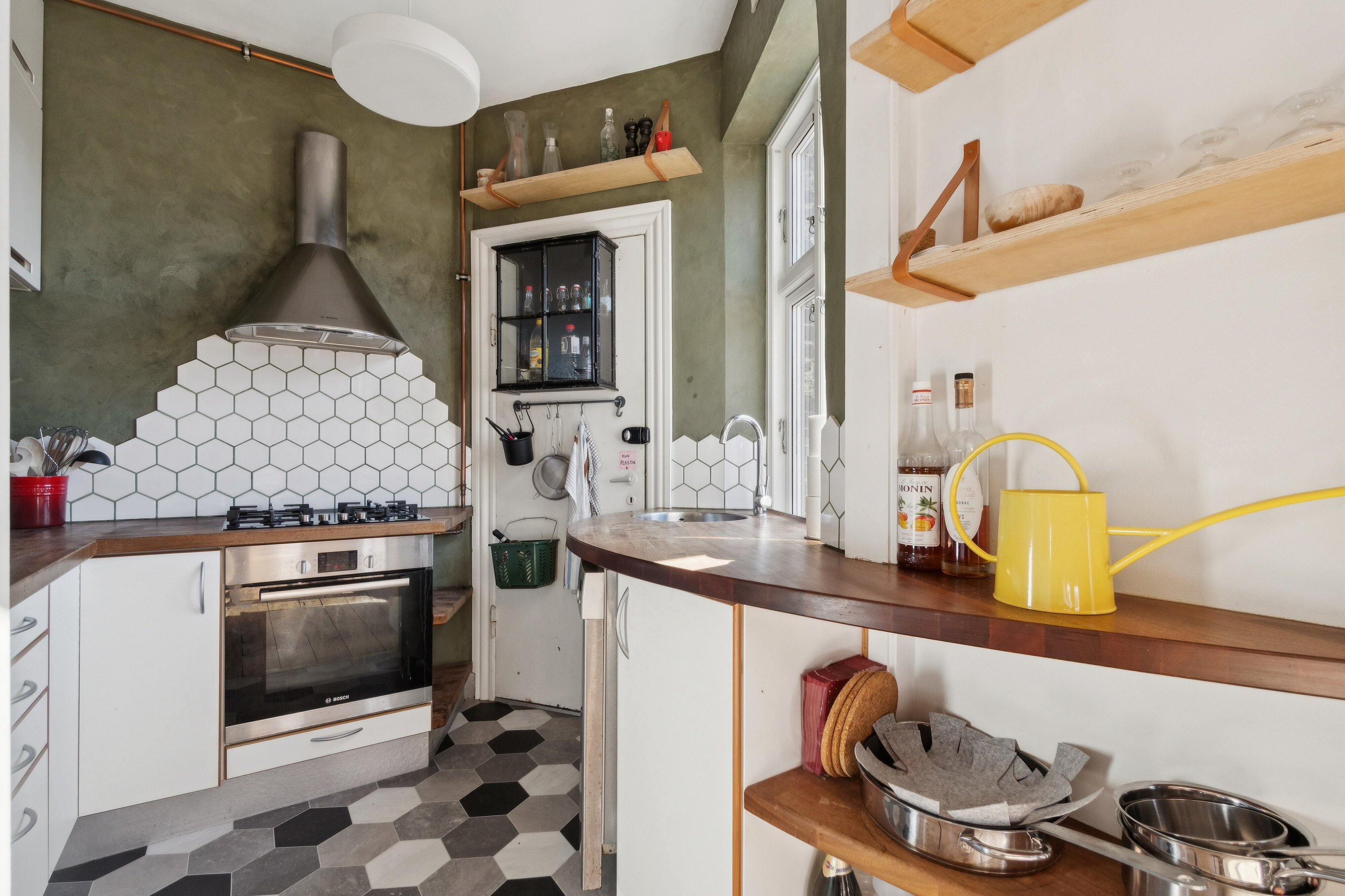 Fremhævet køkken billede i fuldskærmstilstand. Billede af Tovværkgade 4, 4. th., 2300 København S