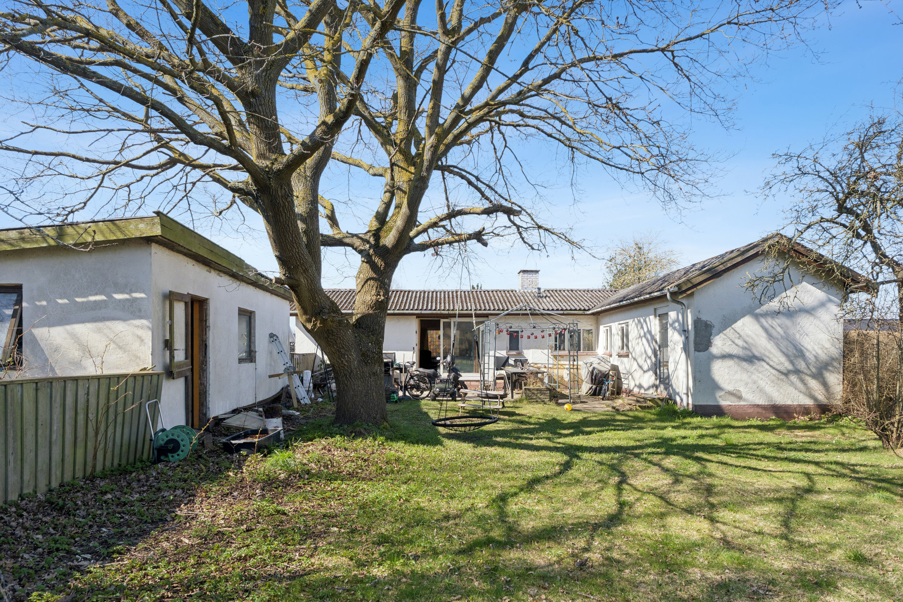 Fremhævet set fra haven billede i fuldskærmstilstand. Billede af Ellevej 80, Enghaven, 3300 Frederiksværk