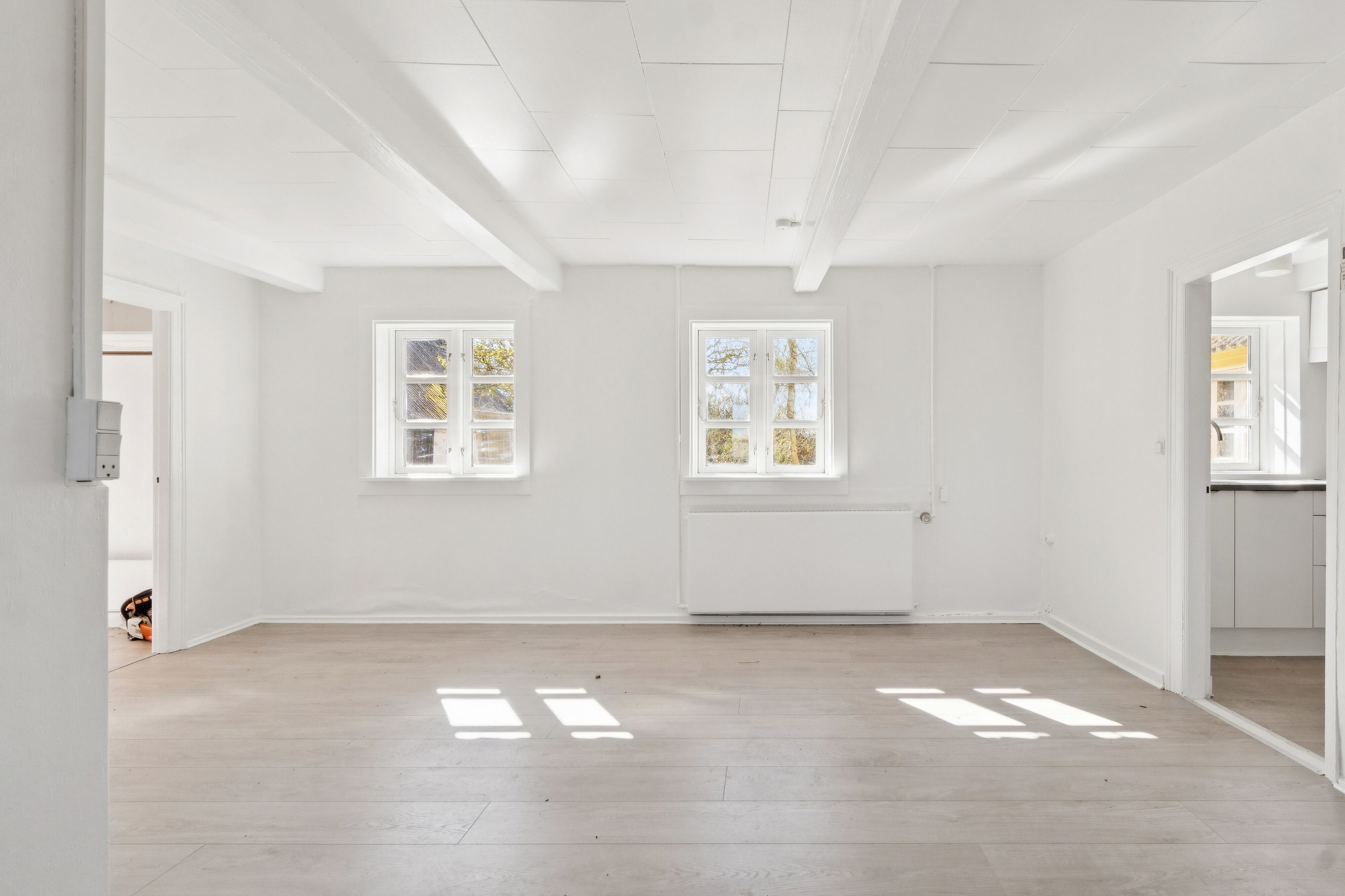 Fremhævet stue billede i fuldskærmstilstand. Billede af Landevejen 40, 4060 Kirke Såby