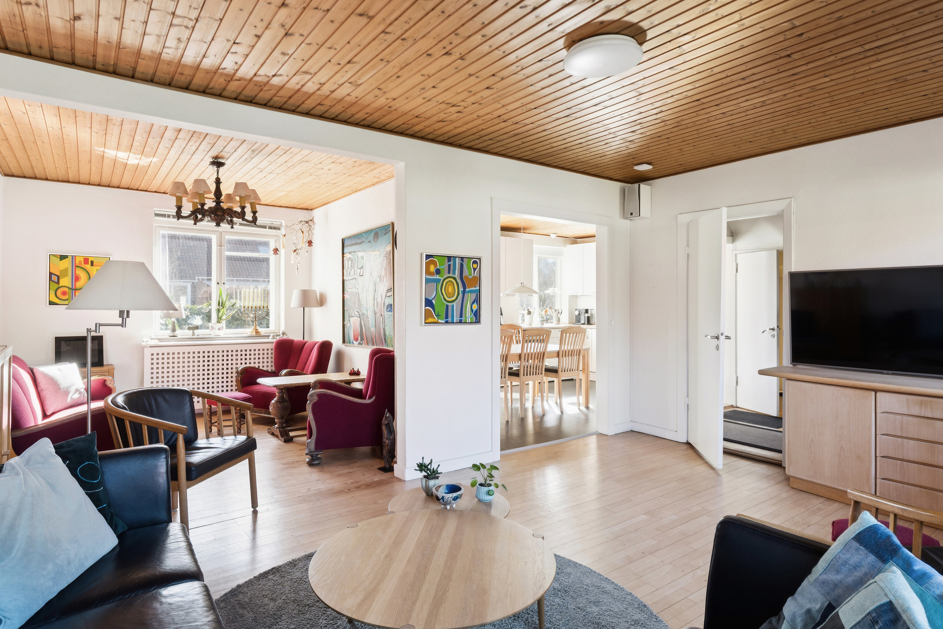 Fremhævet stue billede i fuldskærmstilstand. Billede af Nørregårdsvej 279, 2610 Rødovre