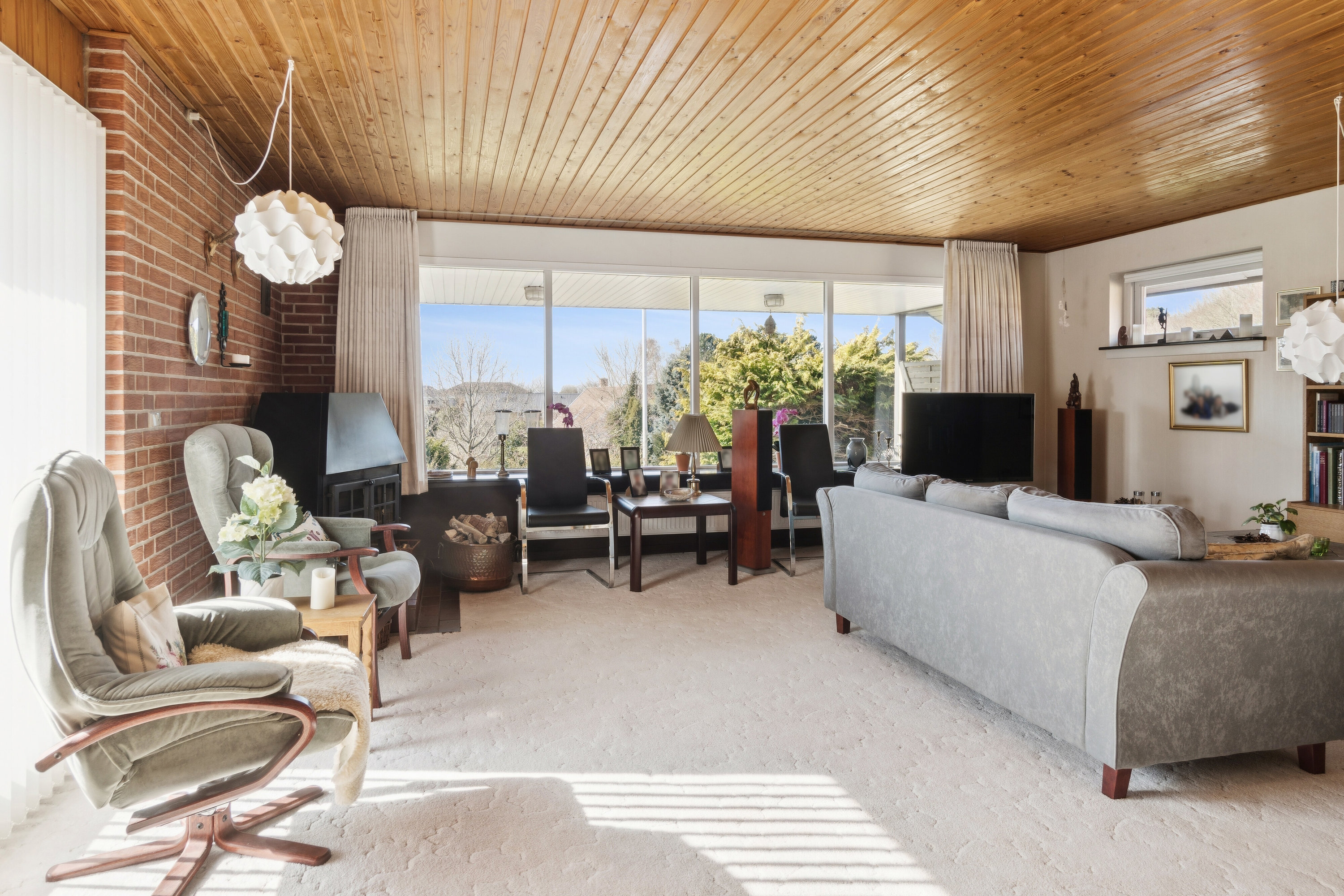 Fremhævet stue billede i fuldskærmstilstand. Billede af Granlyvænget 8, 4400 Kalundborg