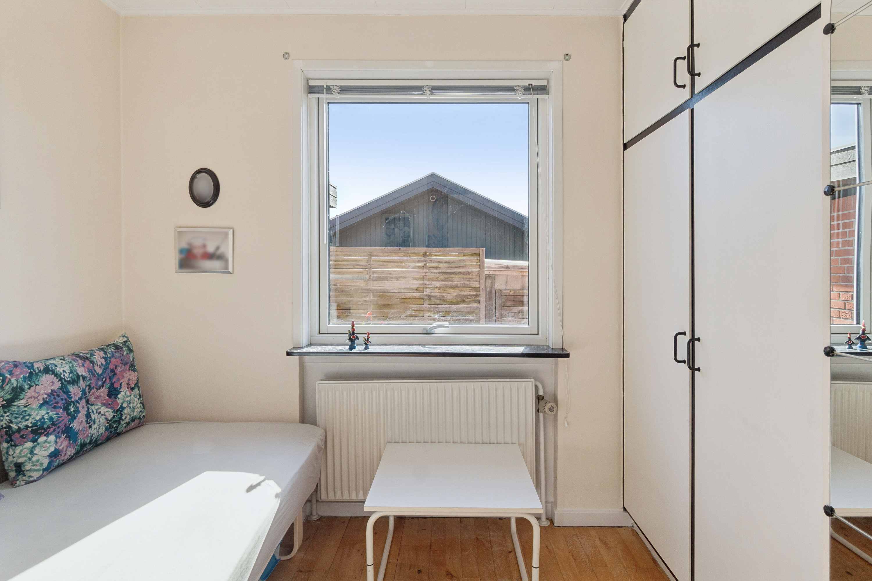 Fremhævet soveværelse billede i fuldskærmstilstand. Billede af Granlyvænget 8, 4400 Kalundborg