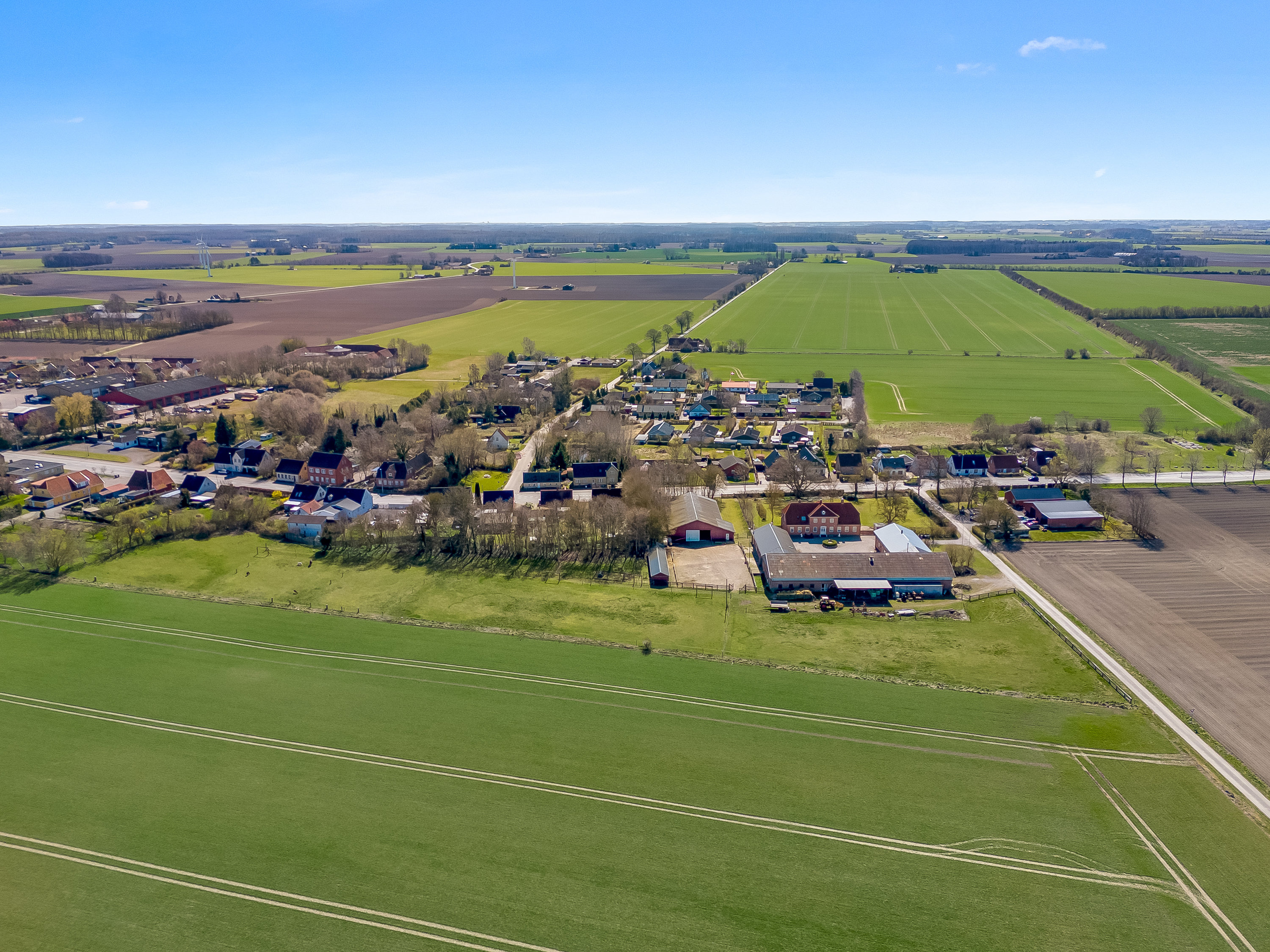 Fremhævet luftfoto billede i fuldskærmstilstand. Billede af Øltappervej 4, 4952 Stokkemarke