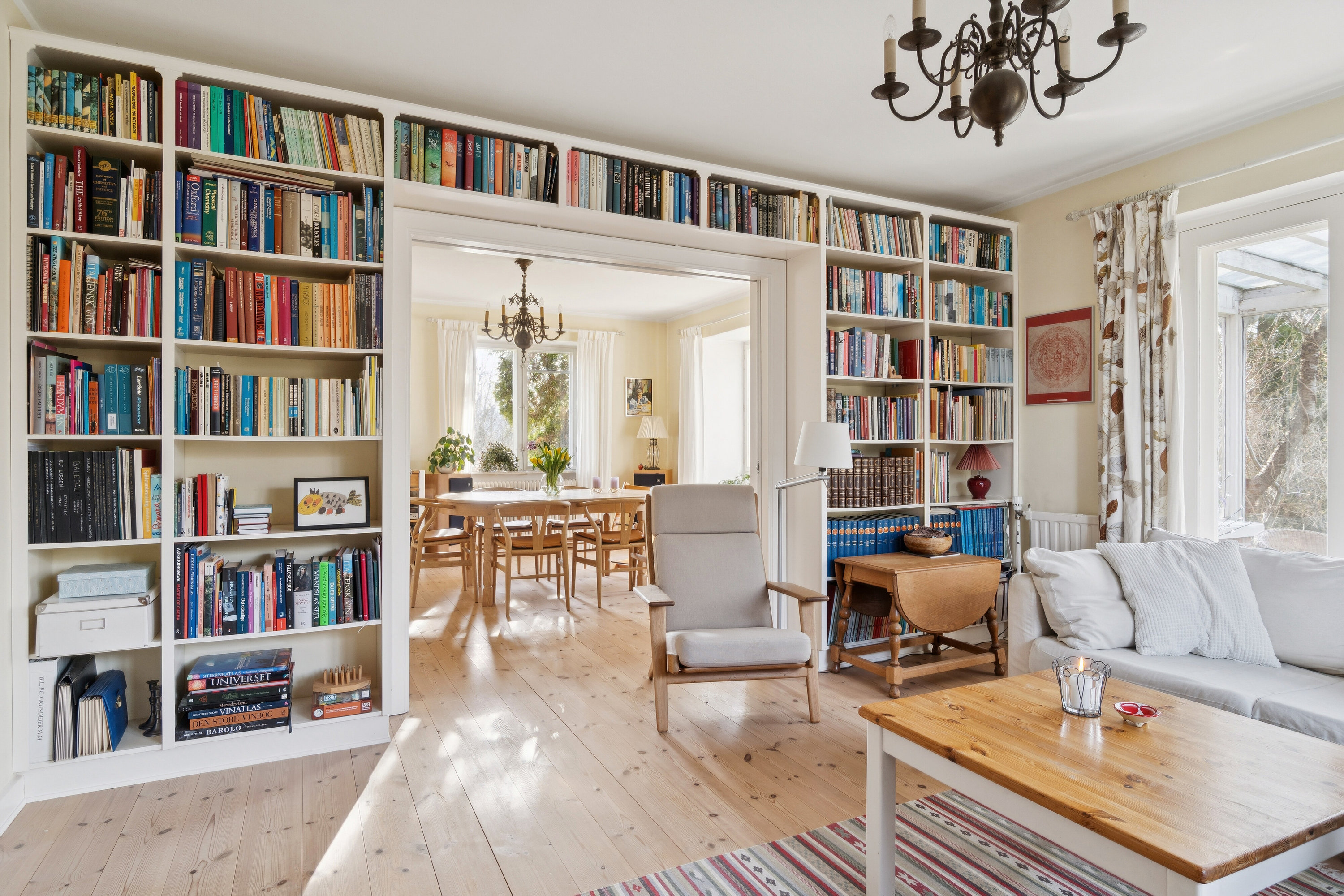 Fremhævet stue billede i fuldskærmstilstand. Billede af Rysagervej 6, 4690 Haslev