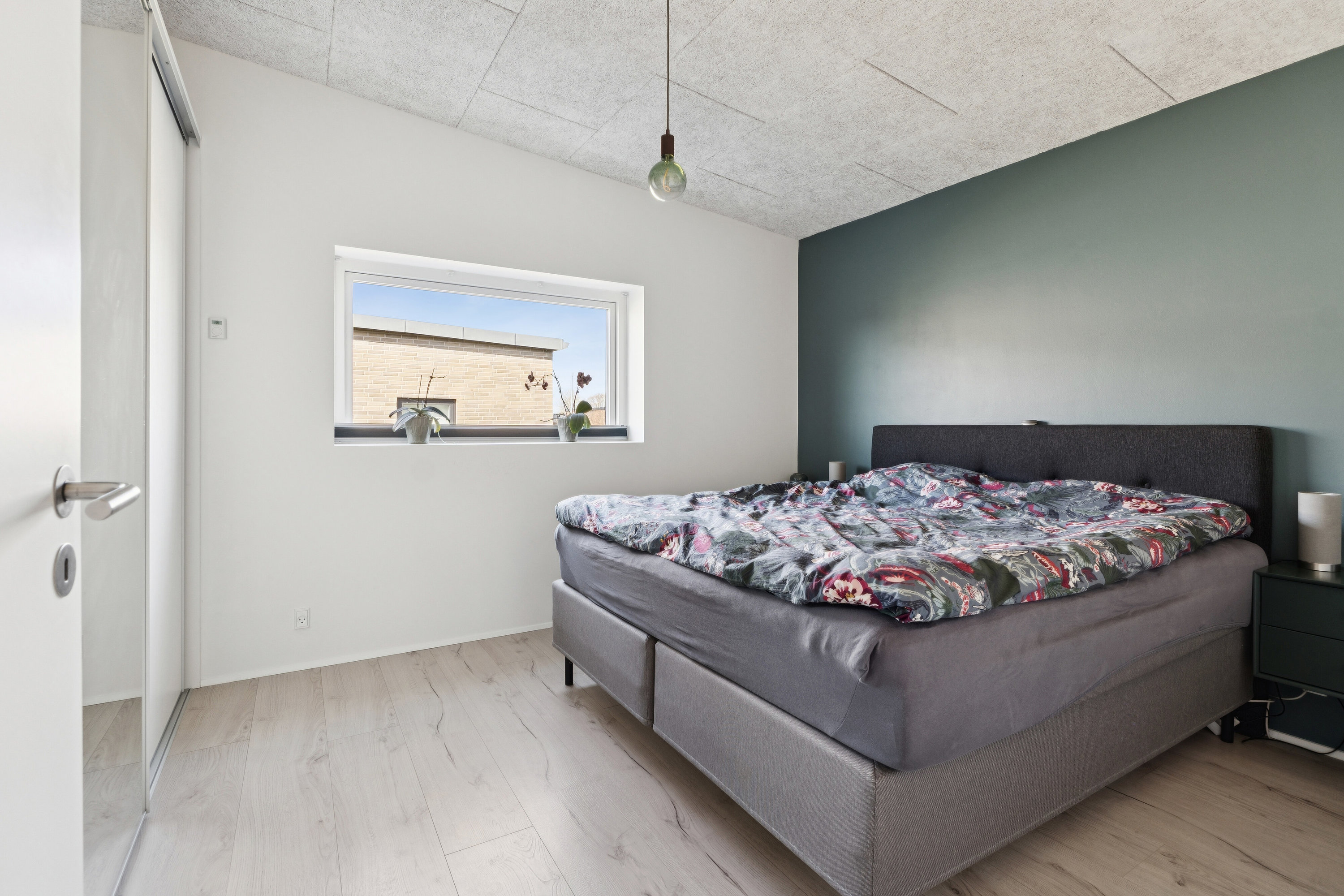 Fremhævet soveværelse billede i fuldskærmstilstand. Billede af Svaneparken 253, 7430 Ikast