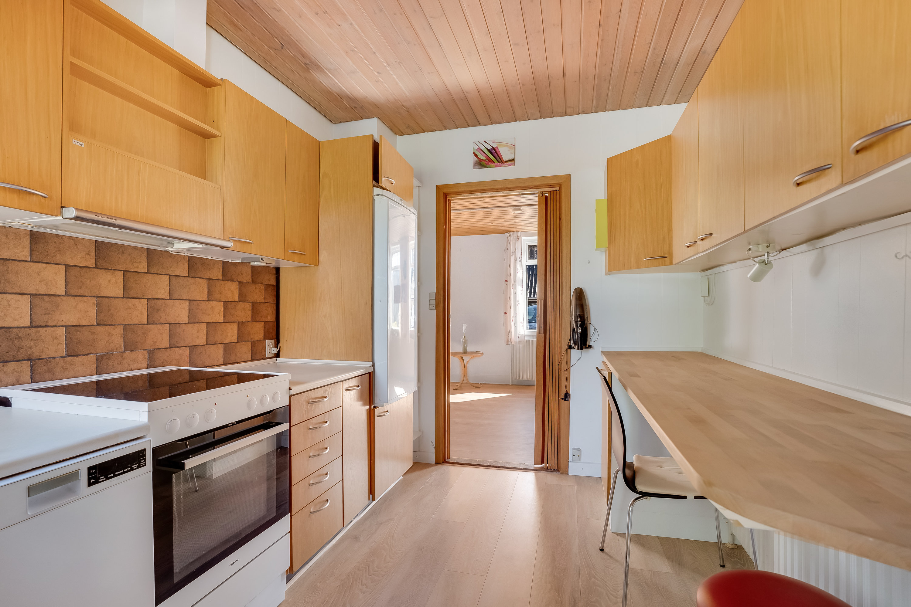 Fremhævet køkken billede i fuldskærmstilstand. Billede af Nørrevej 11, 4960 Holeby