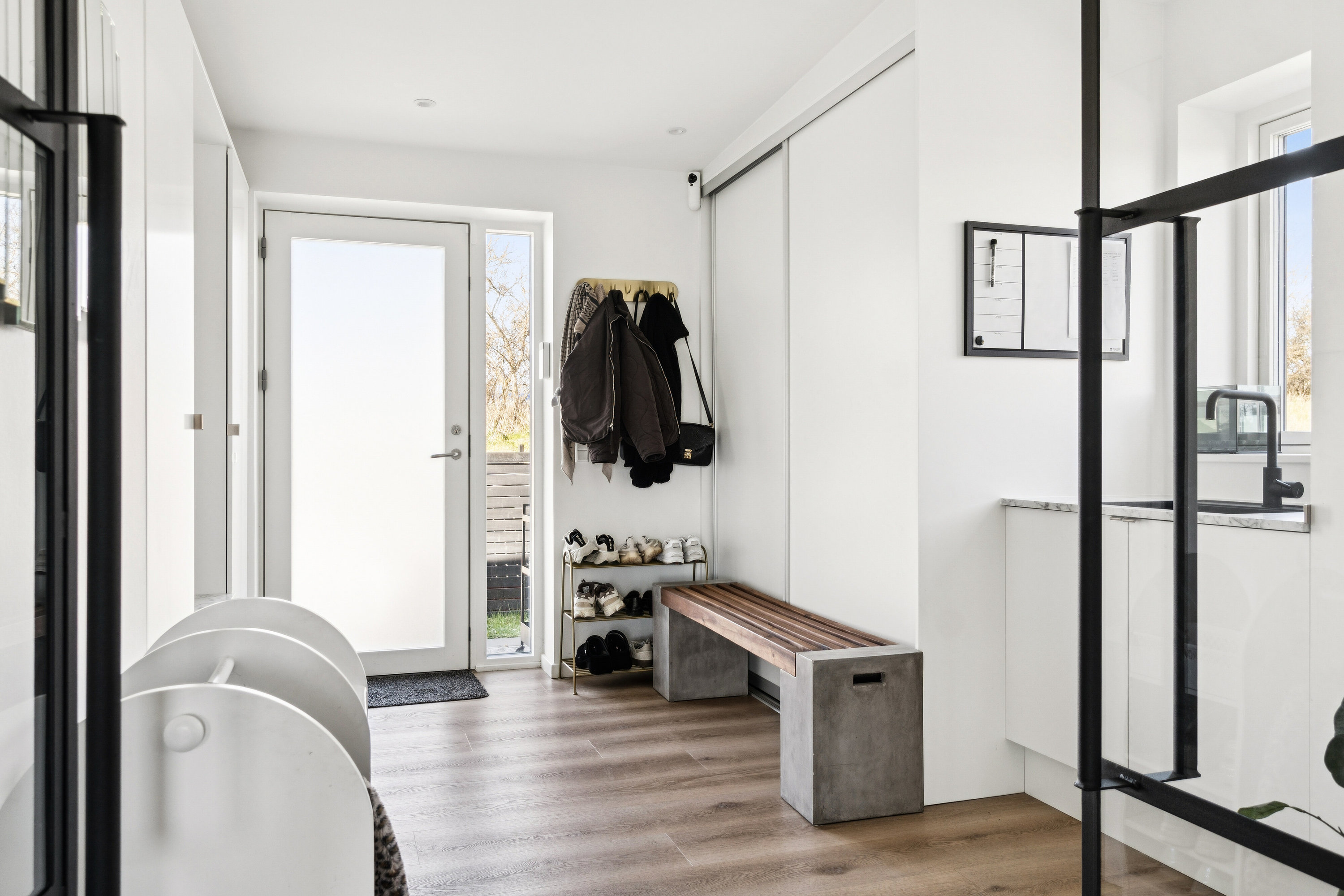 Fremhævet hall billede i fuldskærmstilstand. Billede af Eskelunden 12, 4700 Næstved