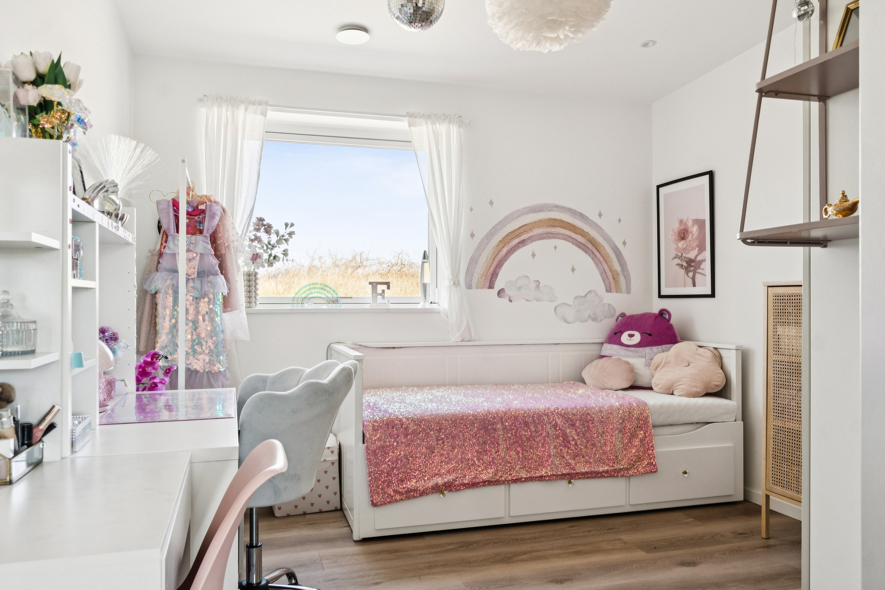 Fremhævet soveværelse billede i fuldskærmstilstand. Billede af Eskelunden 12, 4700 Næstved