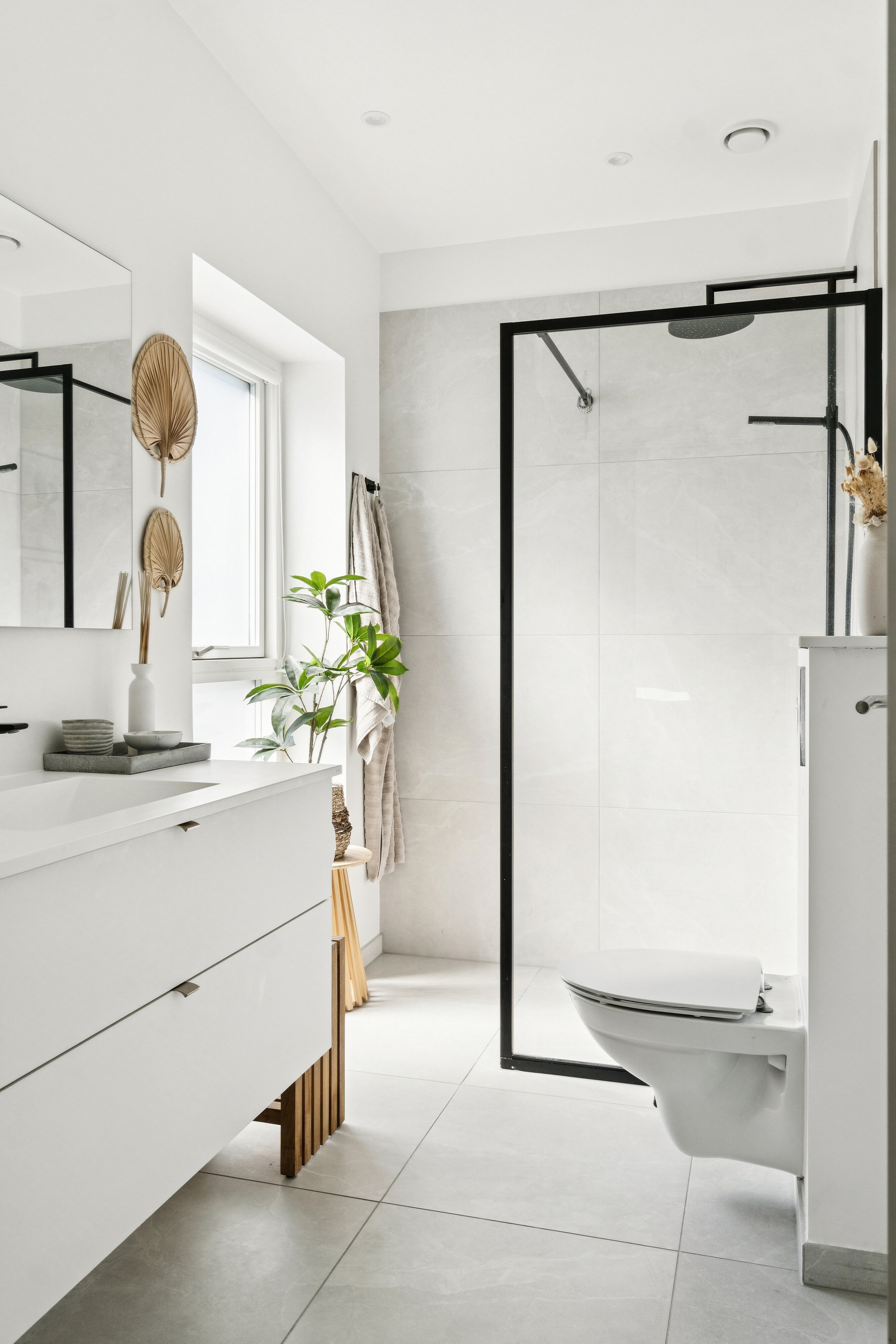 Fremhævet badeværelse billede i fuldskærmstilstand. Billede af Eskelunden 12, 4700 Næstved