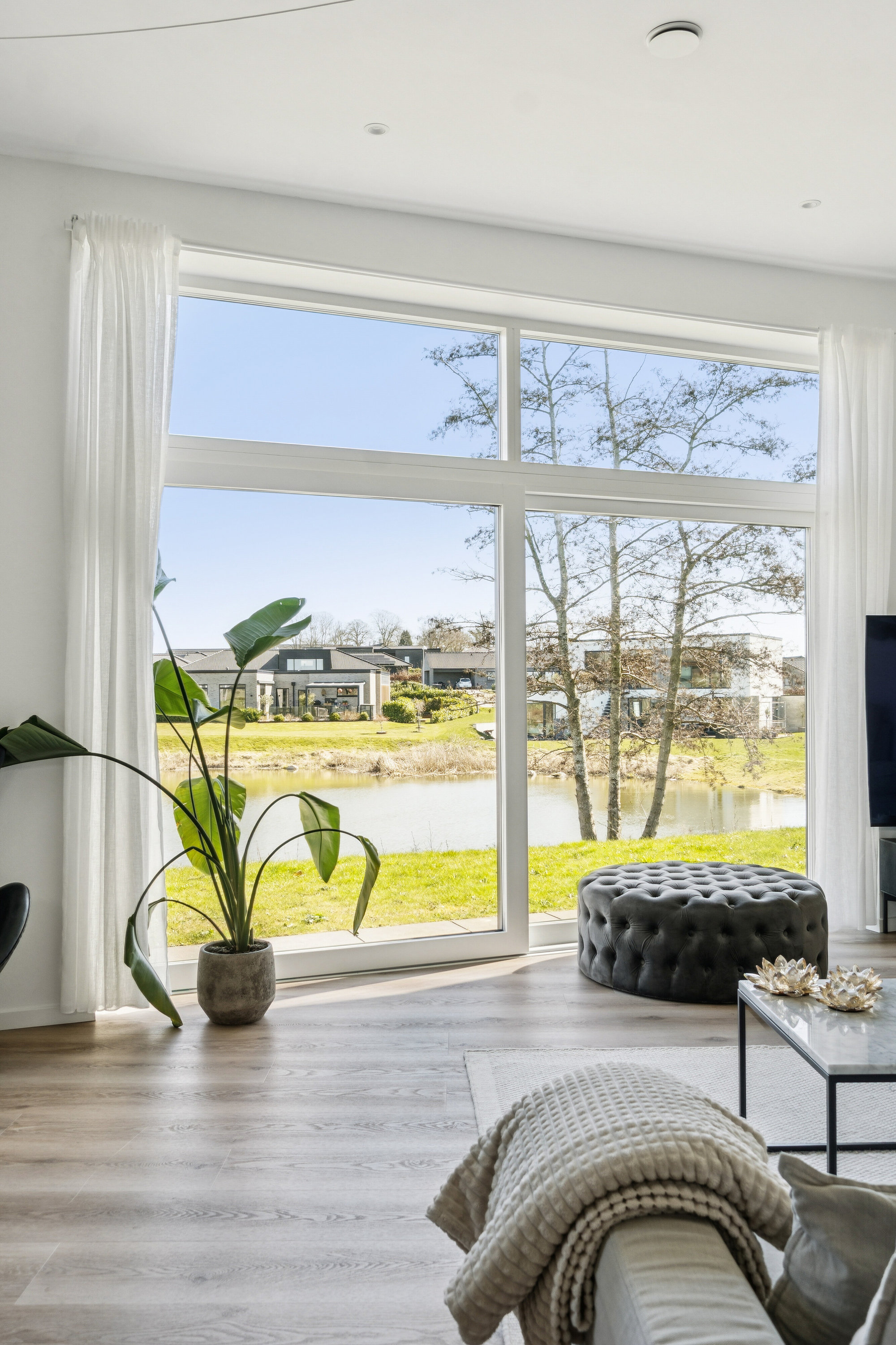 Fremhævet stue billede i fuldskærmstilstand. Billede af Eskelunden 12, 4700 Næstved