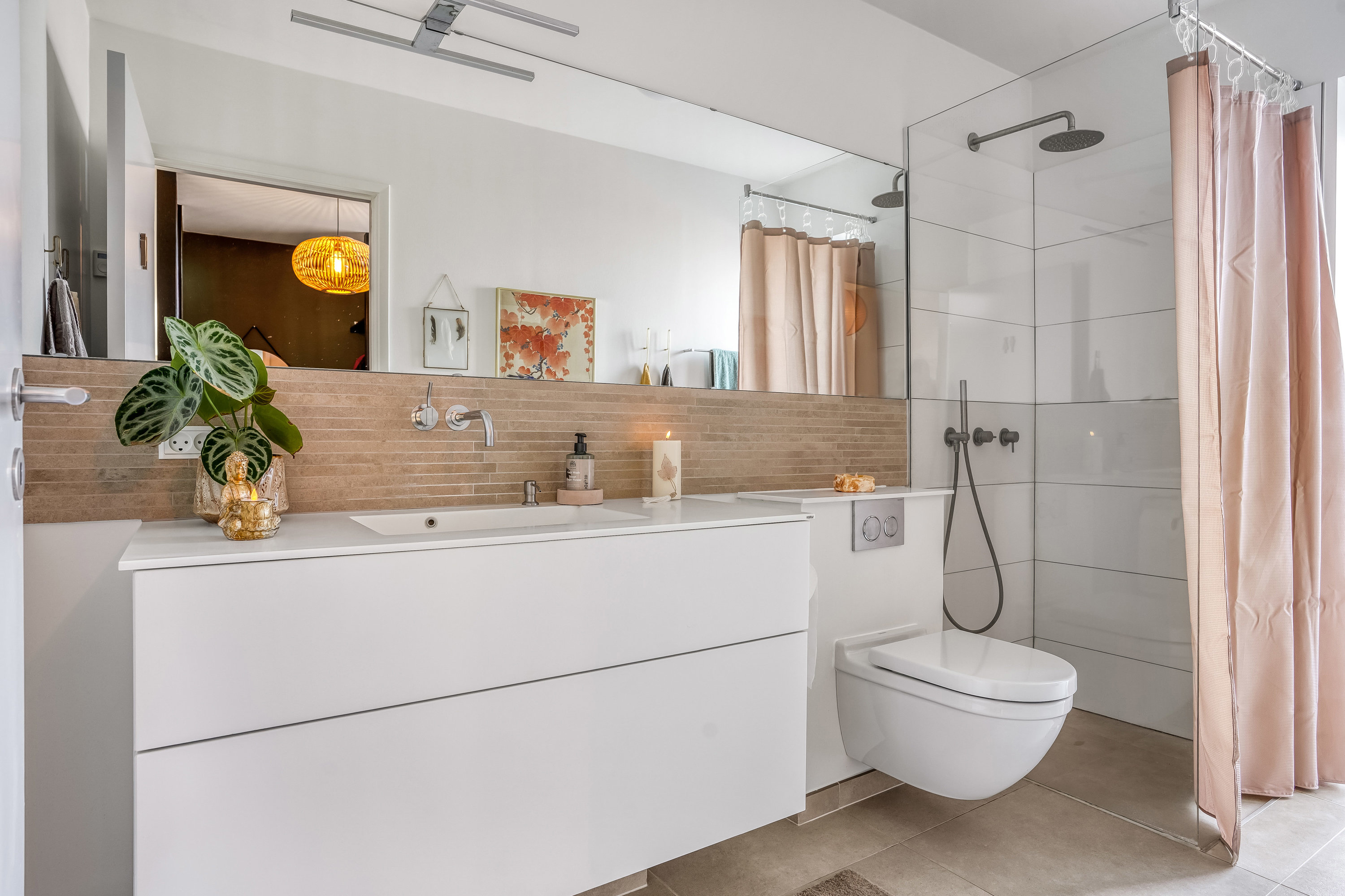 Fremhævet badeværelse billede i fuldskærmstilstand. Billede af Møllehøjvej 101, Sønder Nærå, 5792 Årslev