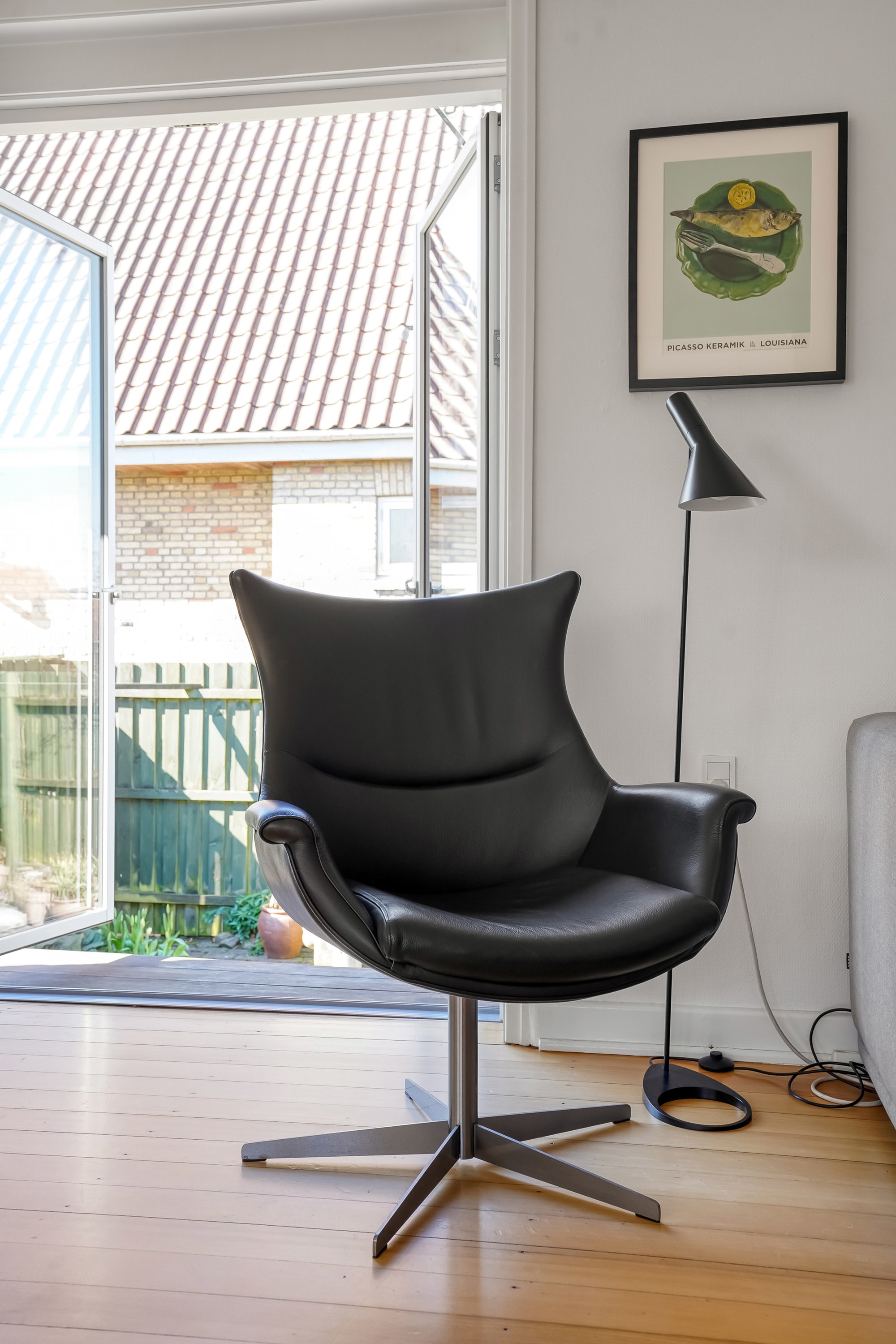 Fremhævet stue billede i fuldskærmstilstand. Billede af Cederfeldsvej 11, 5230 Odense M