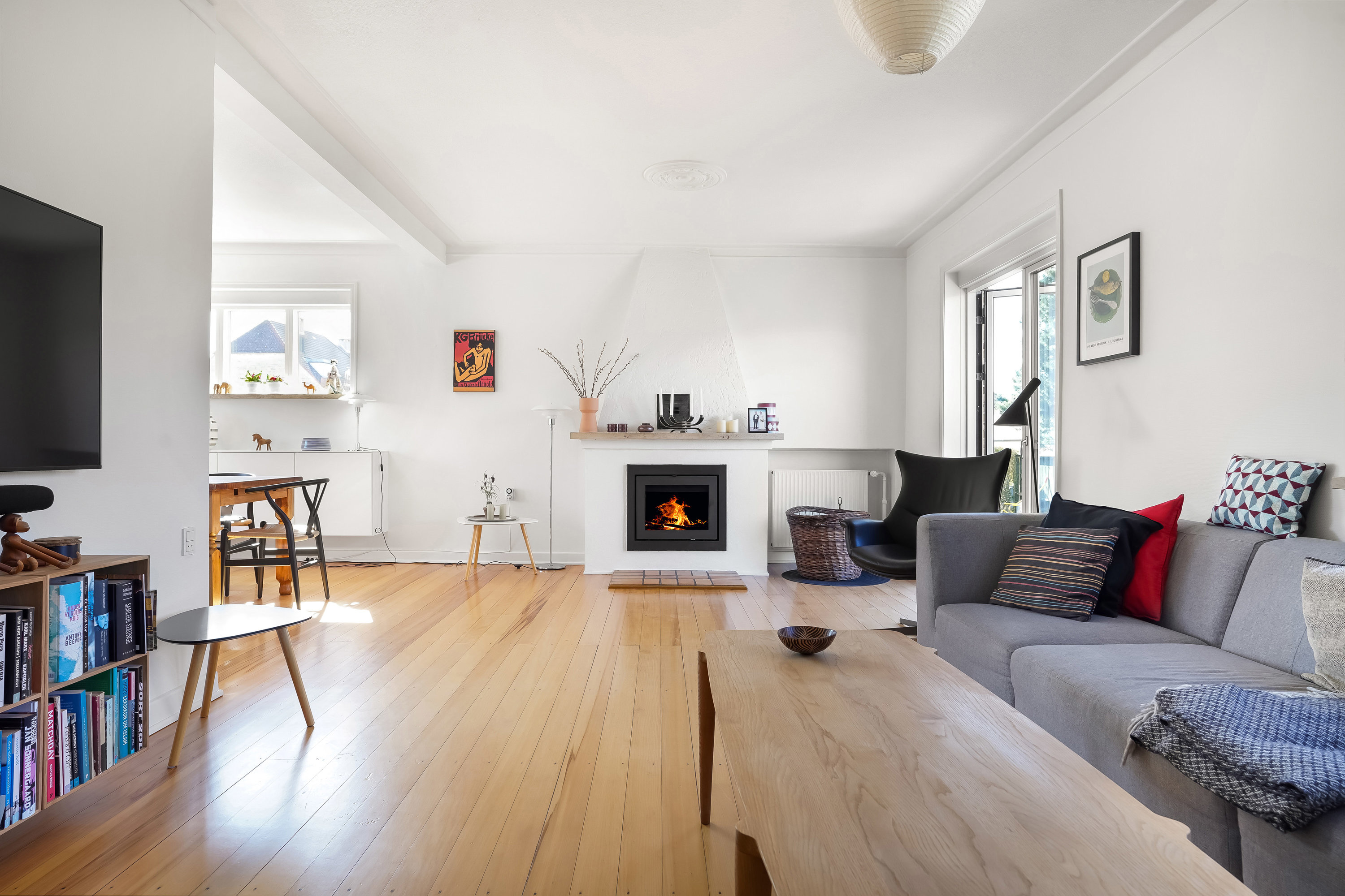 Fremhævet stue billede i fuldskærmstilstand. Billede af Cederfeldsvej 11, 5230 Odense M