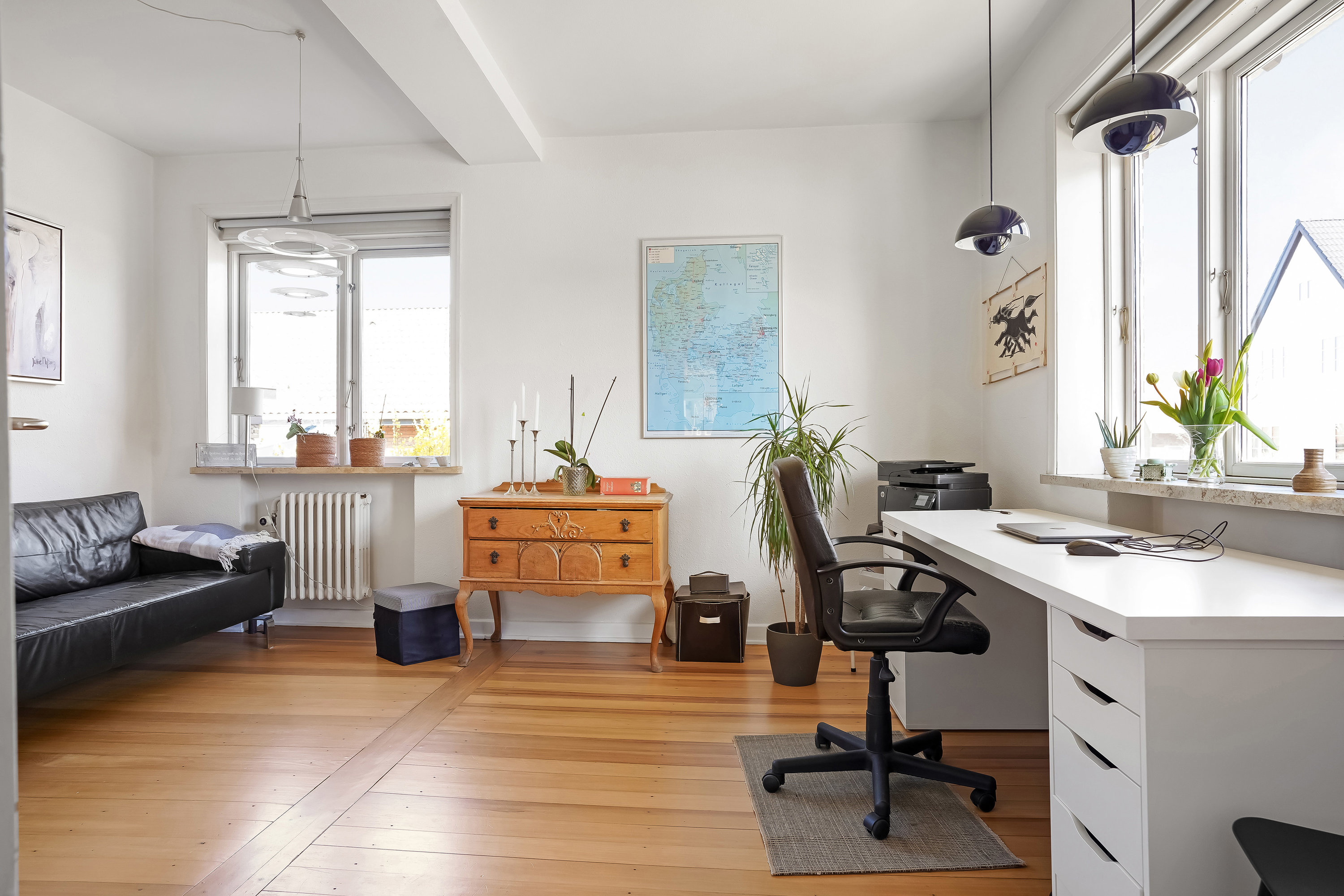 Fremhævet værelse billede i fuldskærmstilstand. Billede af Cederfeldsvej 11, 5230 Odense M